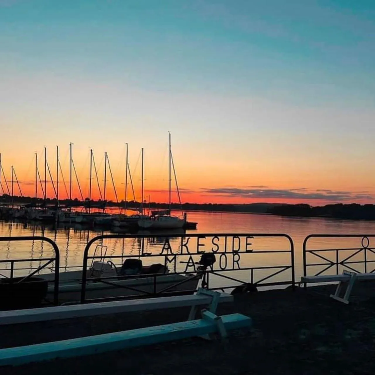 Lake view in Lakeside Manor Hotel
