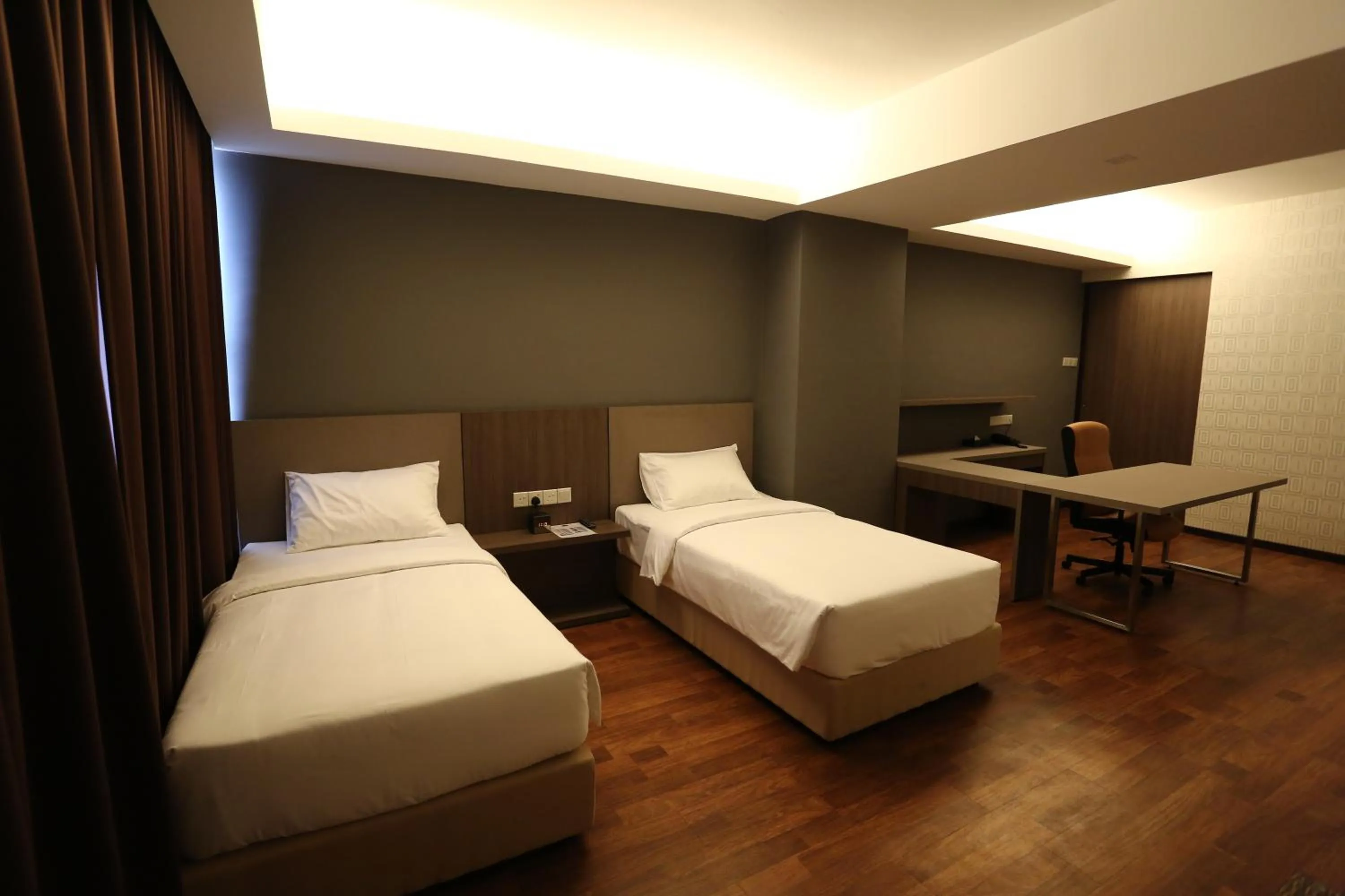 Bedroom, Bed in Nexus Business Suite Hotel
