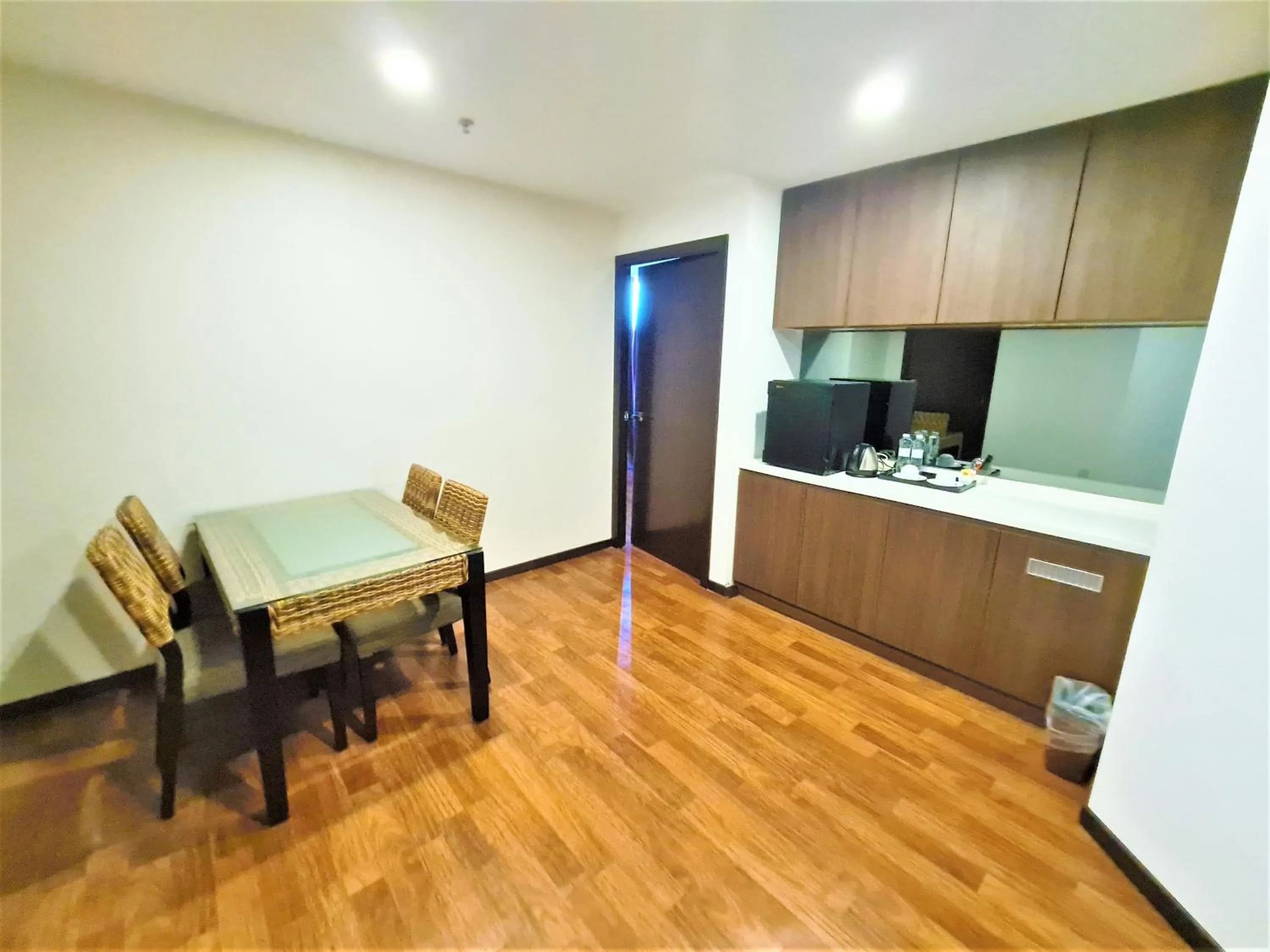 Dining area in Nexus Business Suite Hotel