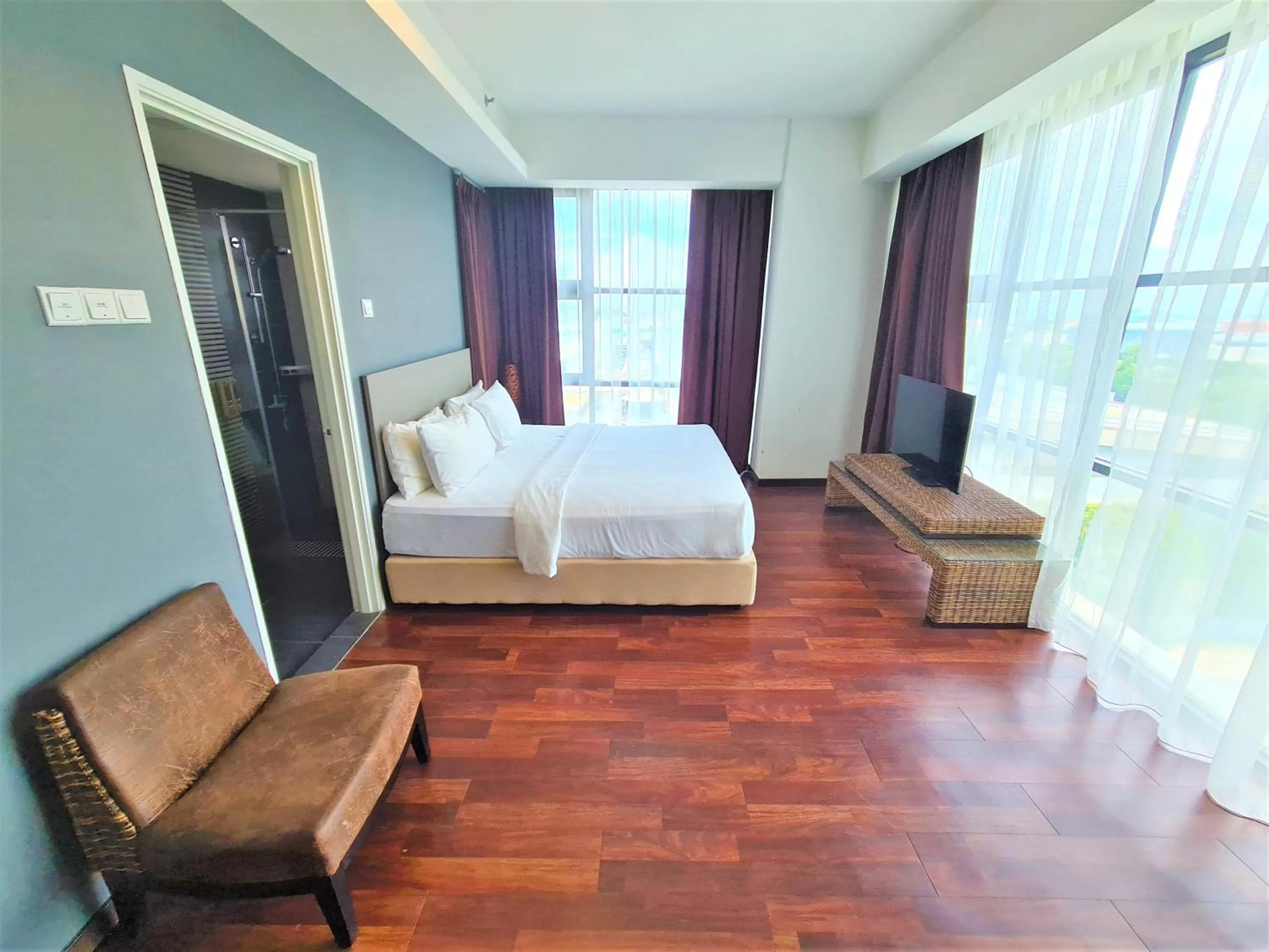 Bedroom, Bed in Nexus Business Suite Hotel