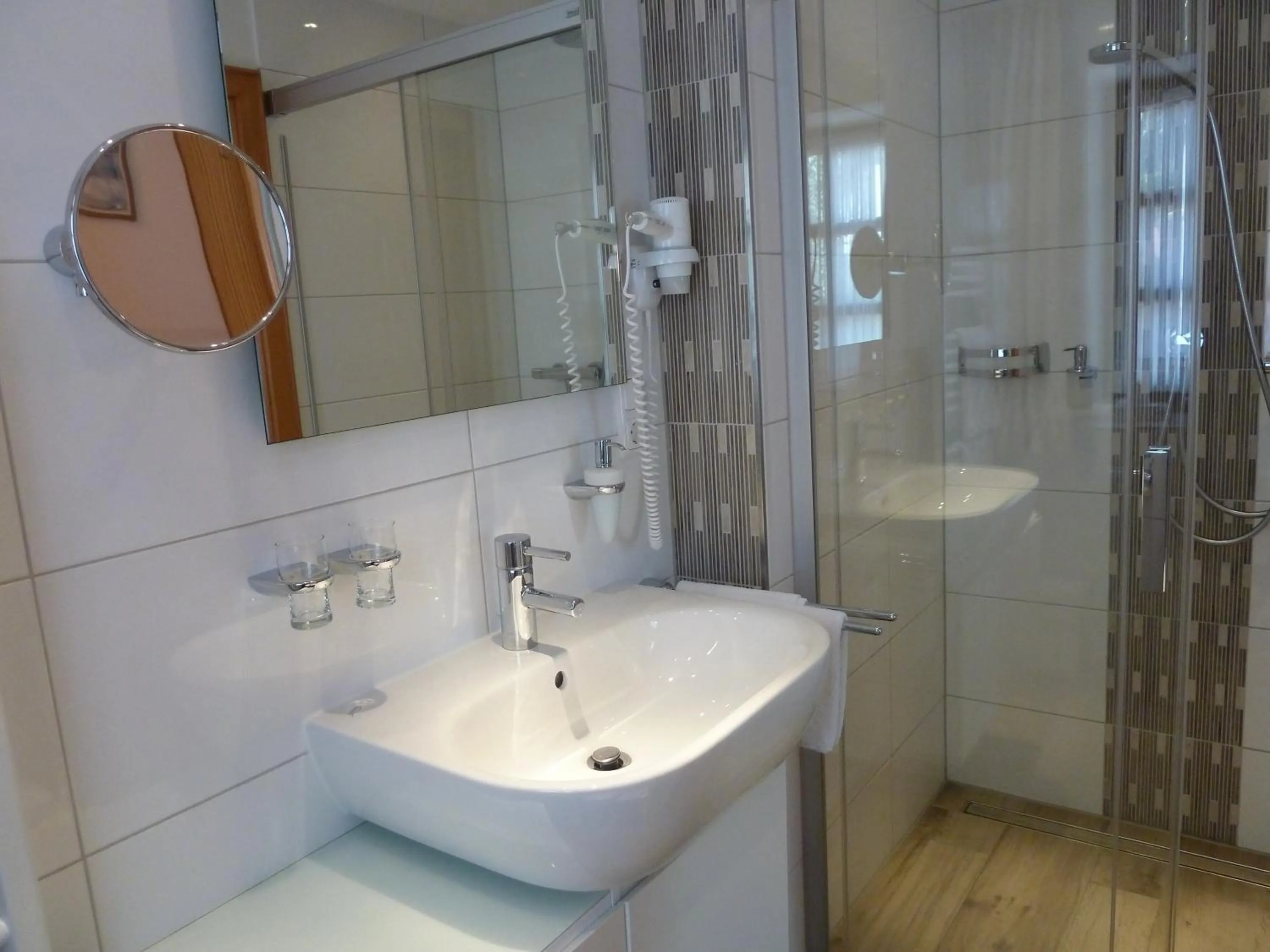 Photo of the whole room in Landhaus Sassenhof