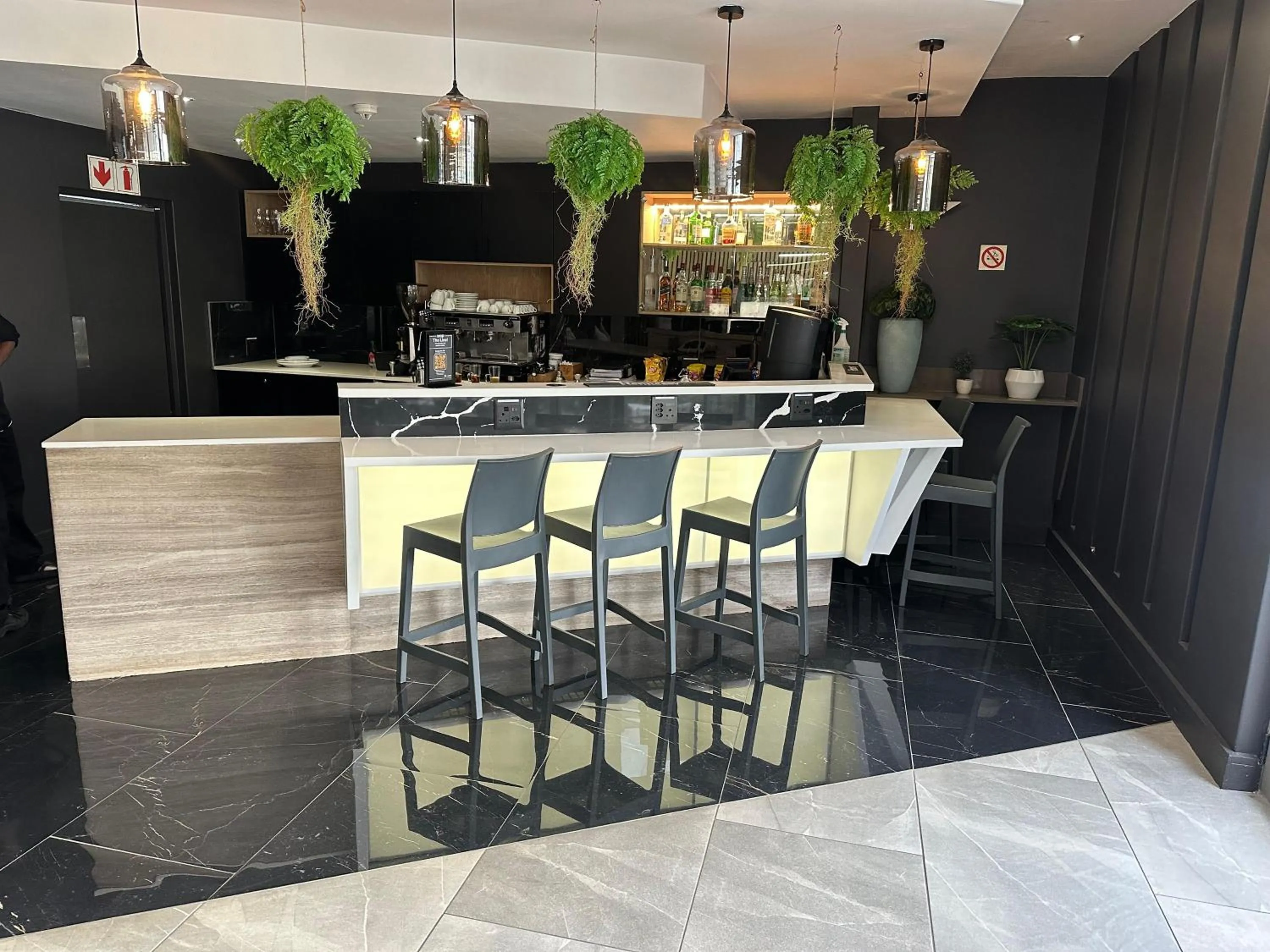 Lounge or bar in The Capital on Bath