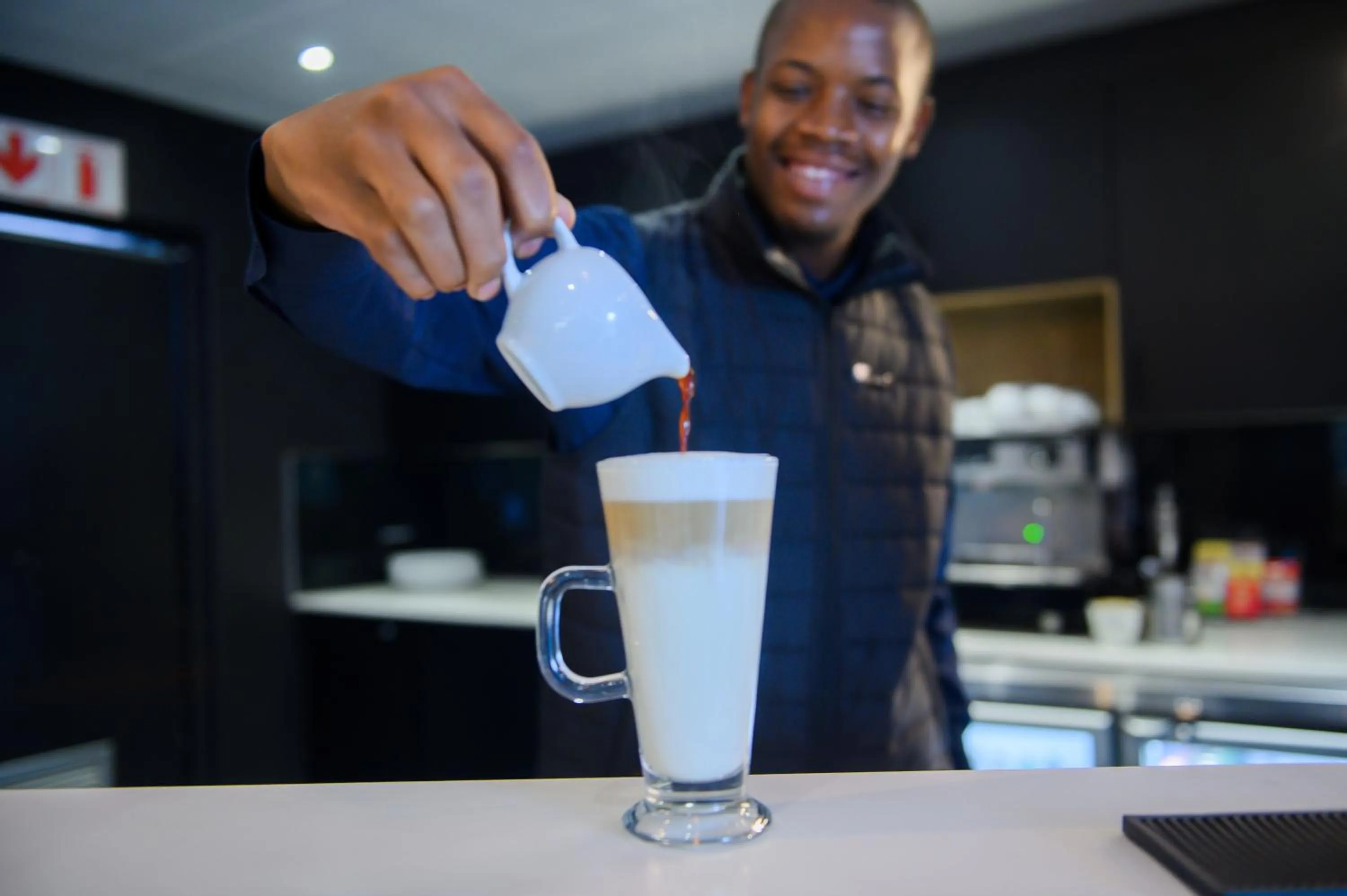 Coffee/tea facilities in The Capital on Bath