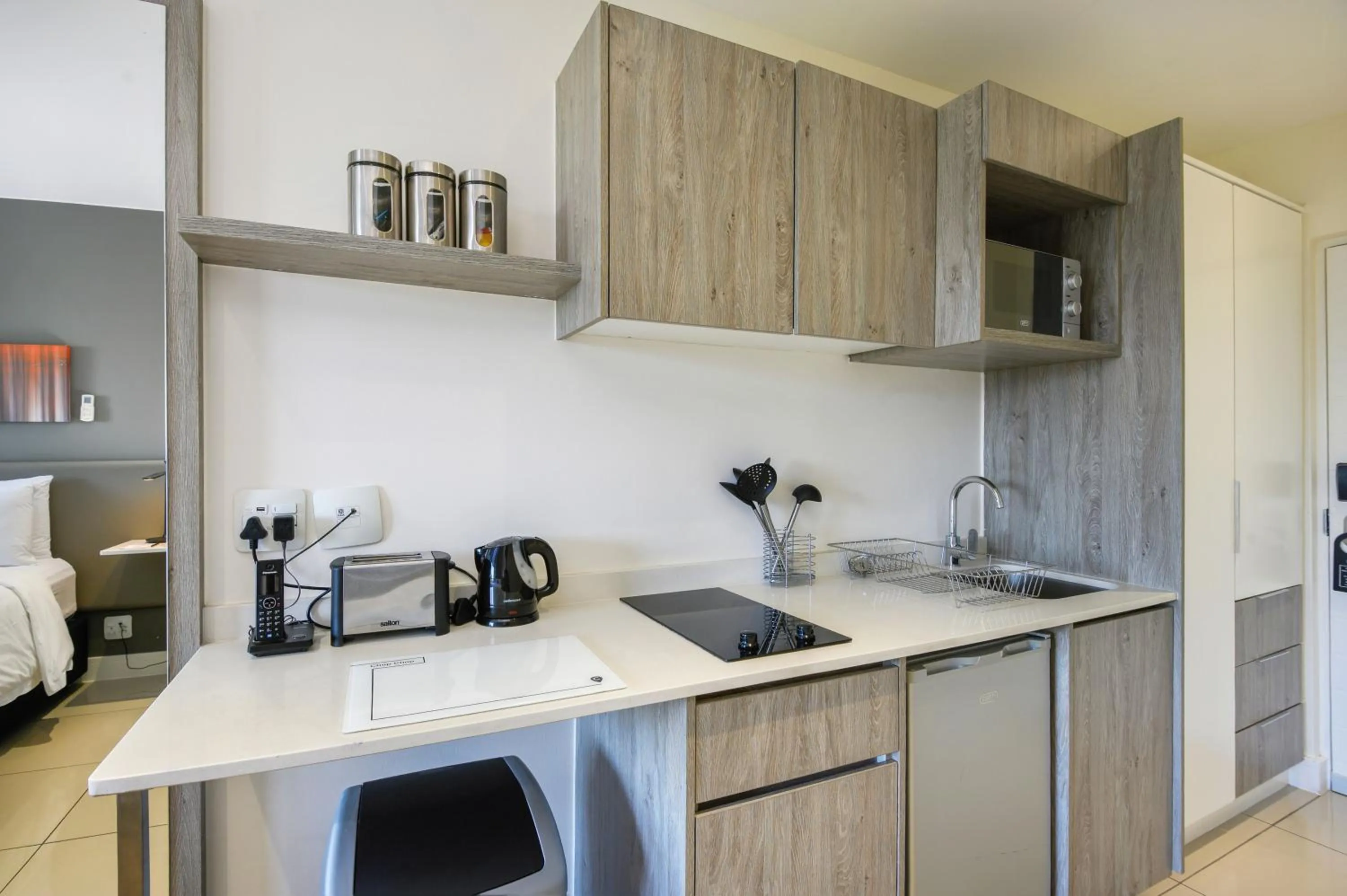 Kitchen or kitchenette in The Capital on Bath