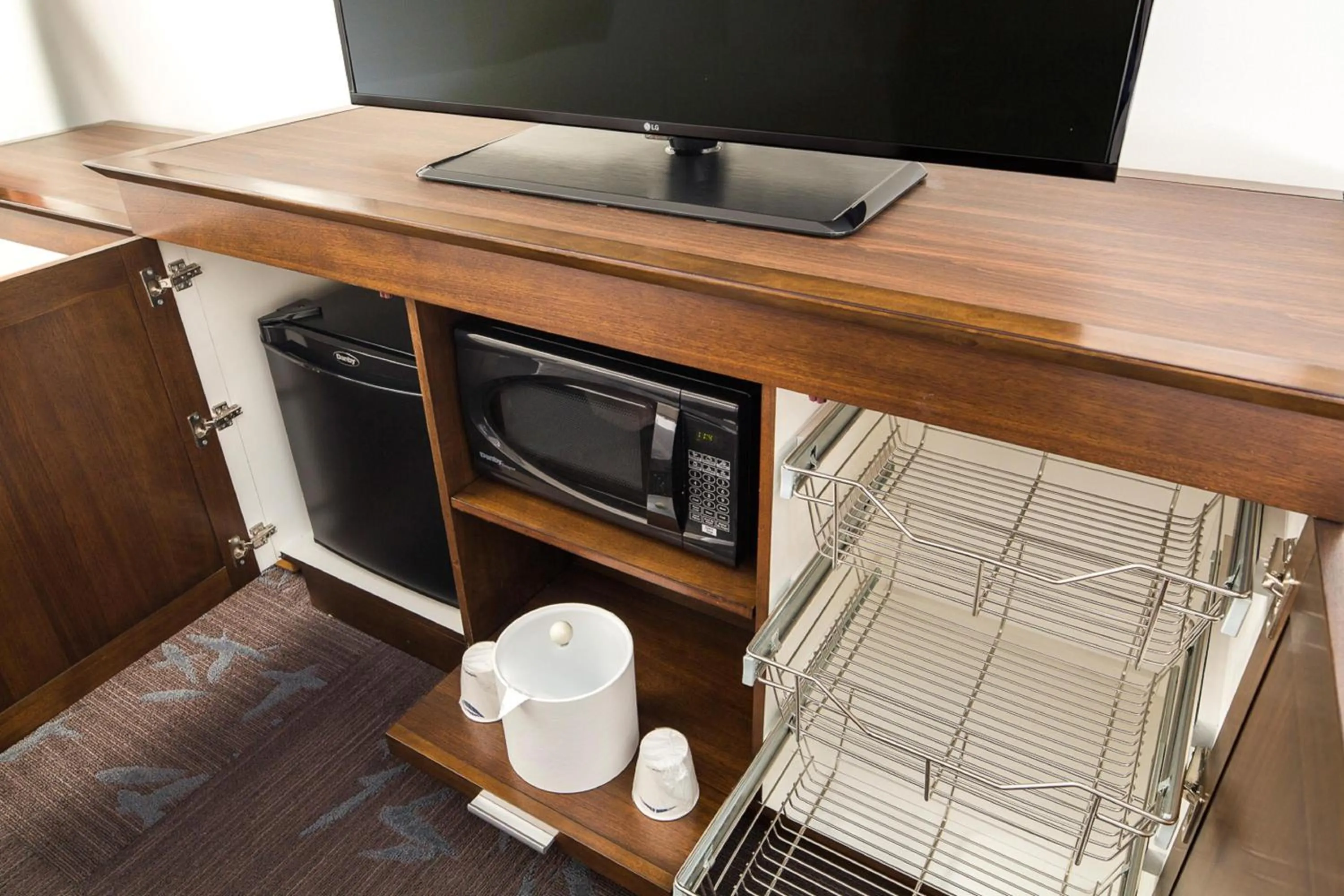 Bed in Hampton Inn & Suites Dallas Downtown