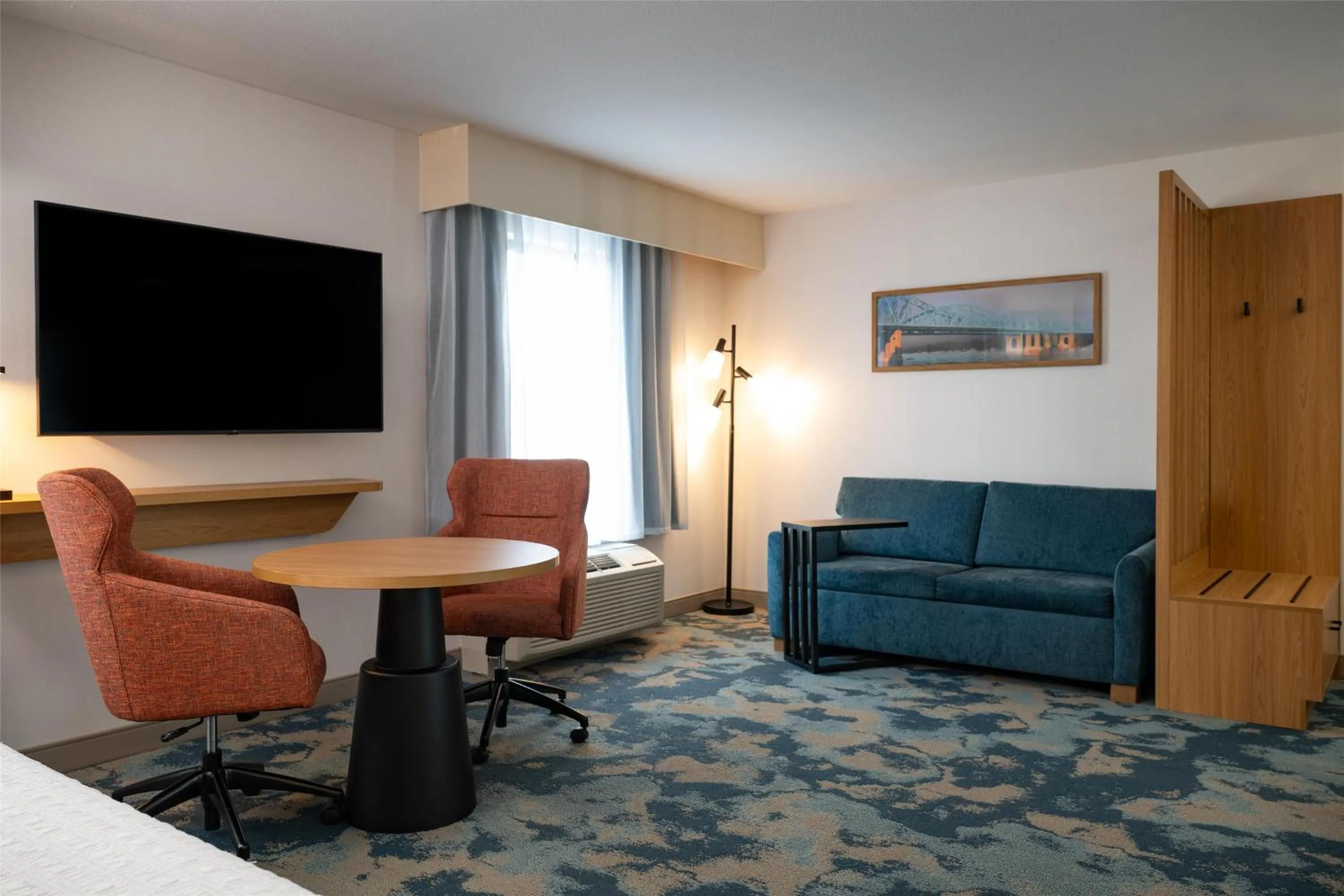 Living room in Hampton Inn and Suites La Crosse Downtown