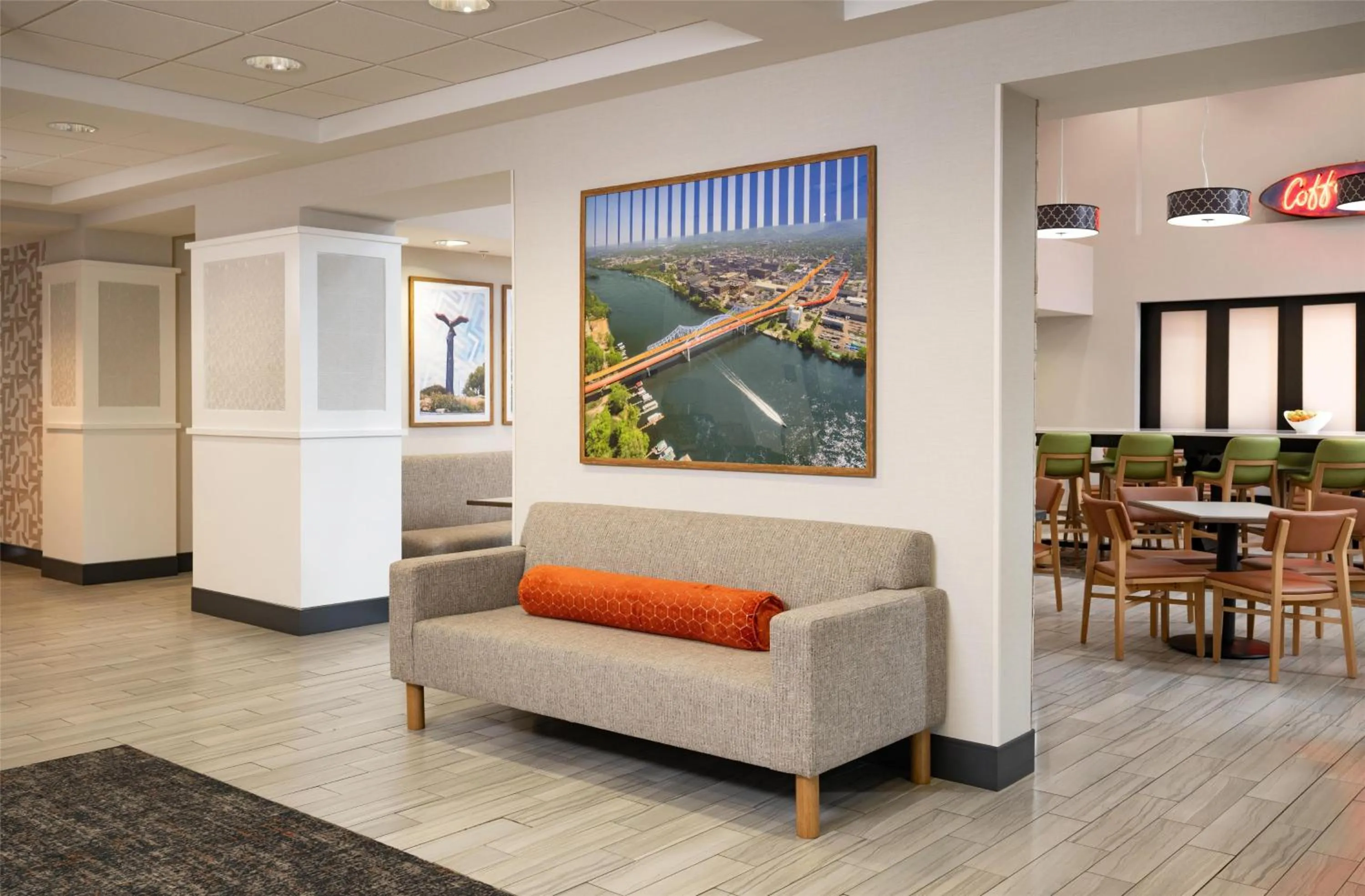 Lobby or reception in Hampton Inn and Suites La Crosse Downtown