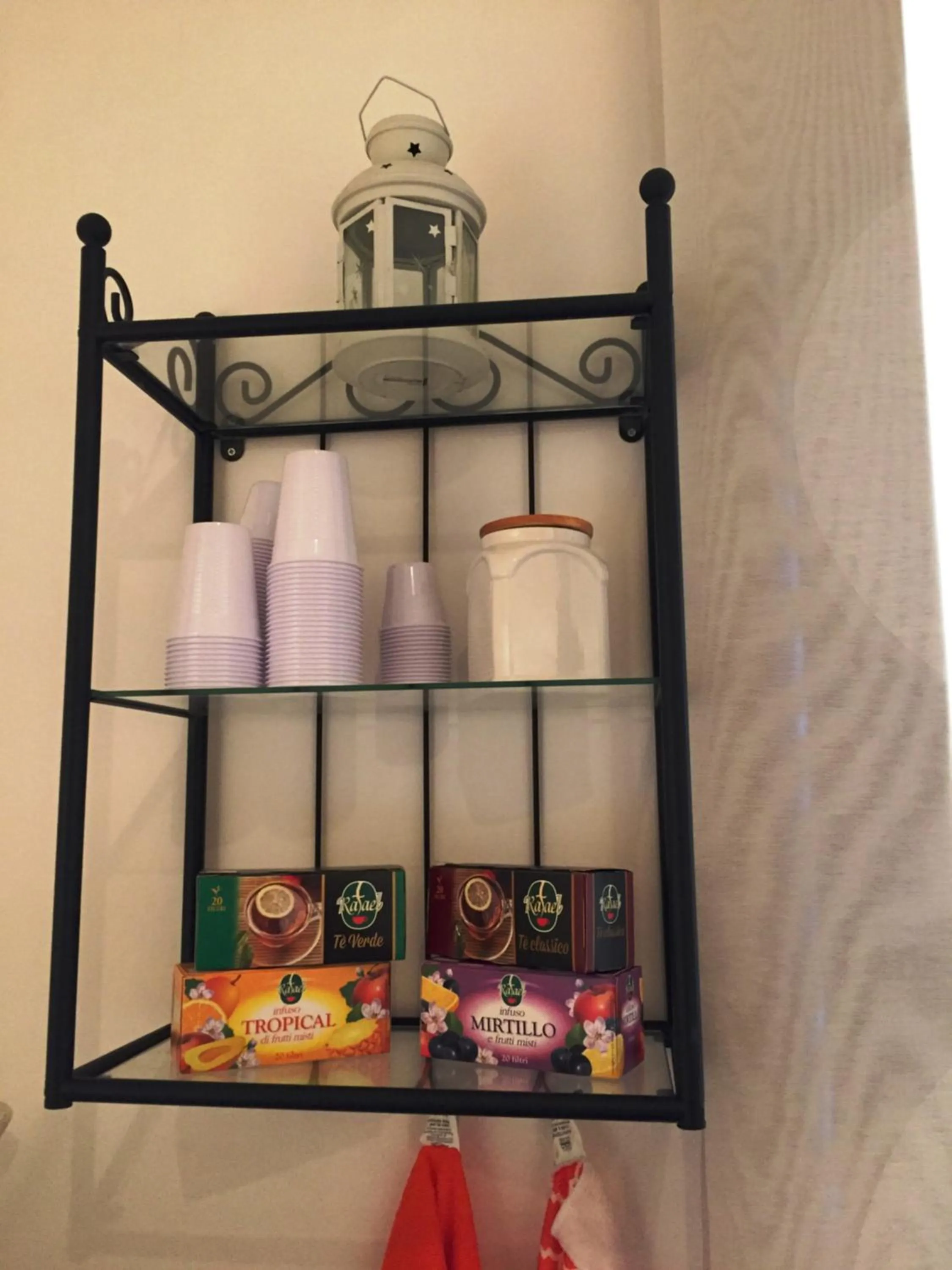 Decorative detail in B&B Isolatiberina