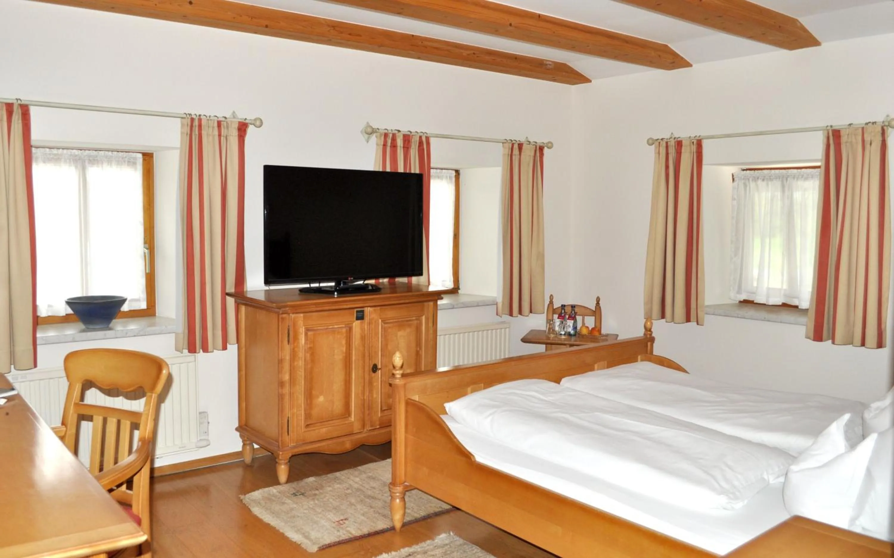 Photo of the whole room, Bed in Gasthof Schopper
