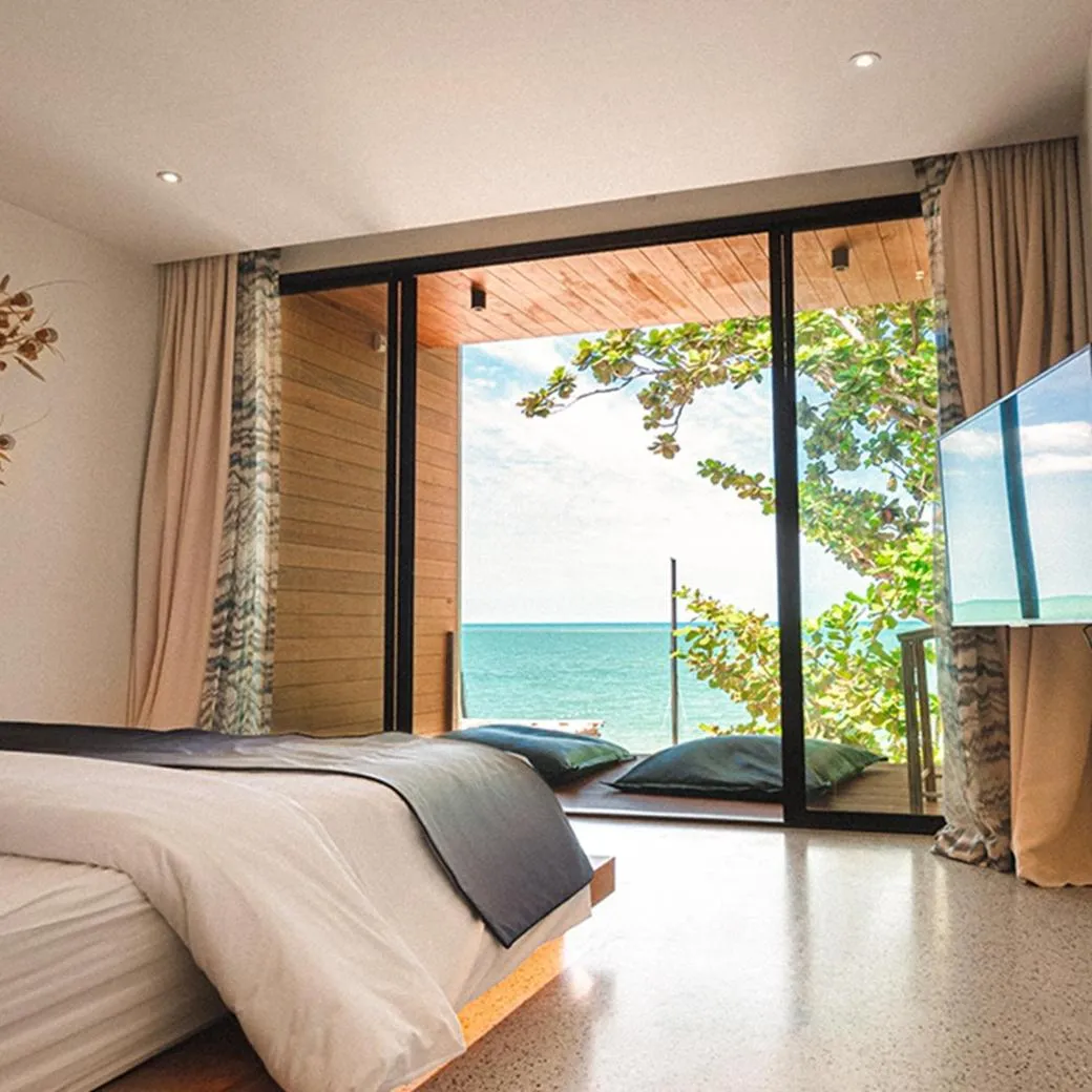 Bed in Sichon Cabana Beach Resort