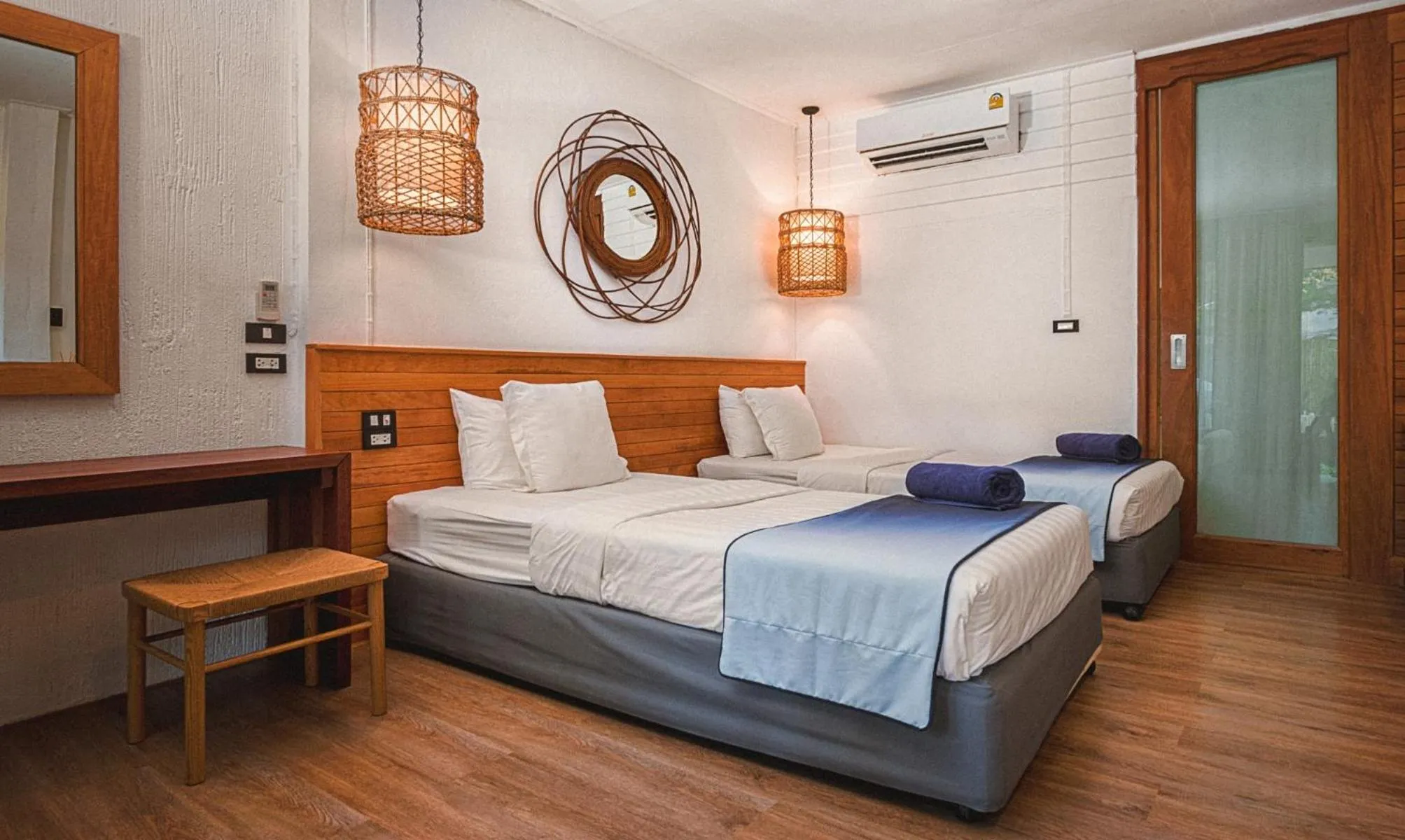 Bed in Sichon Cabana Beach Resort