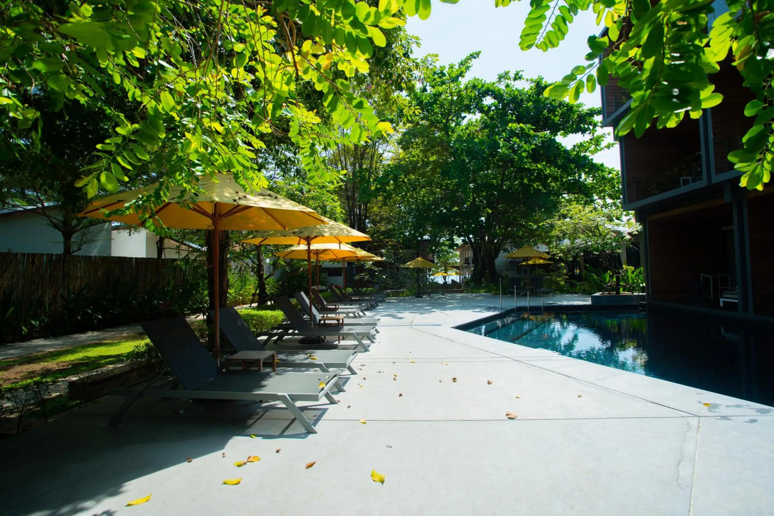 Sichon Cabana Beach Resort