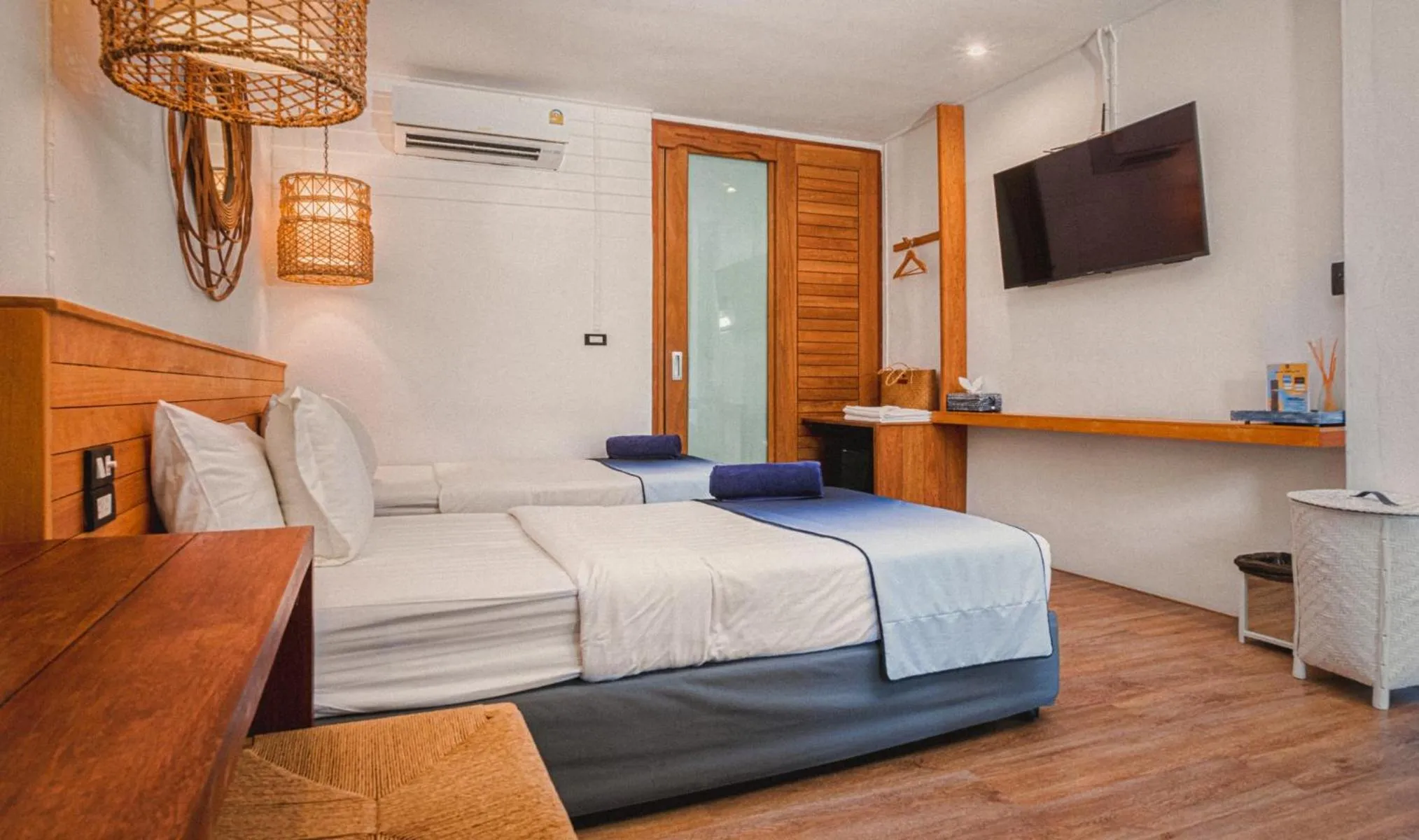 Bed in Sichon Cabana Beach Resort