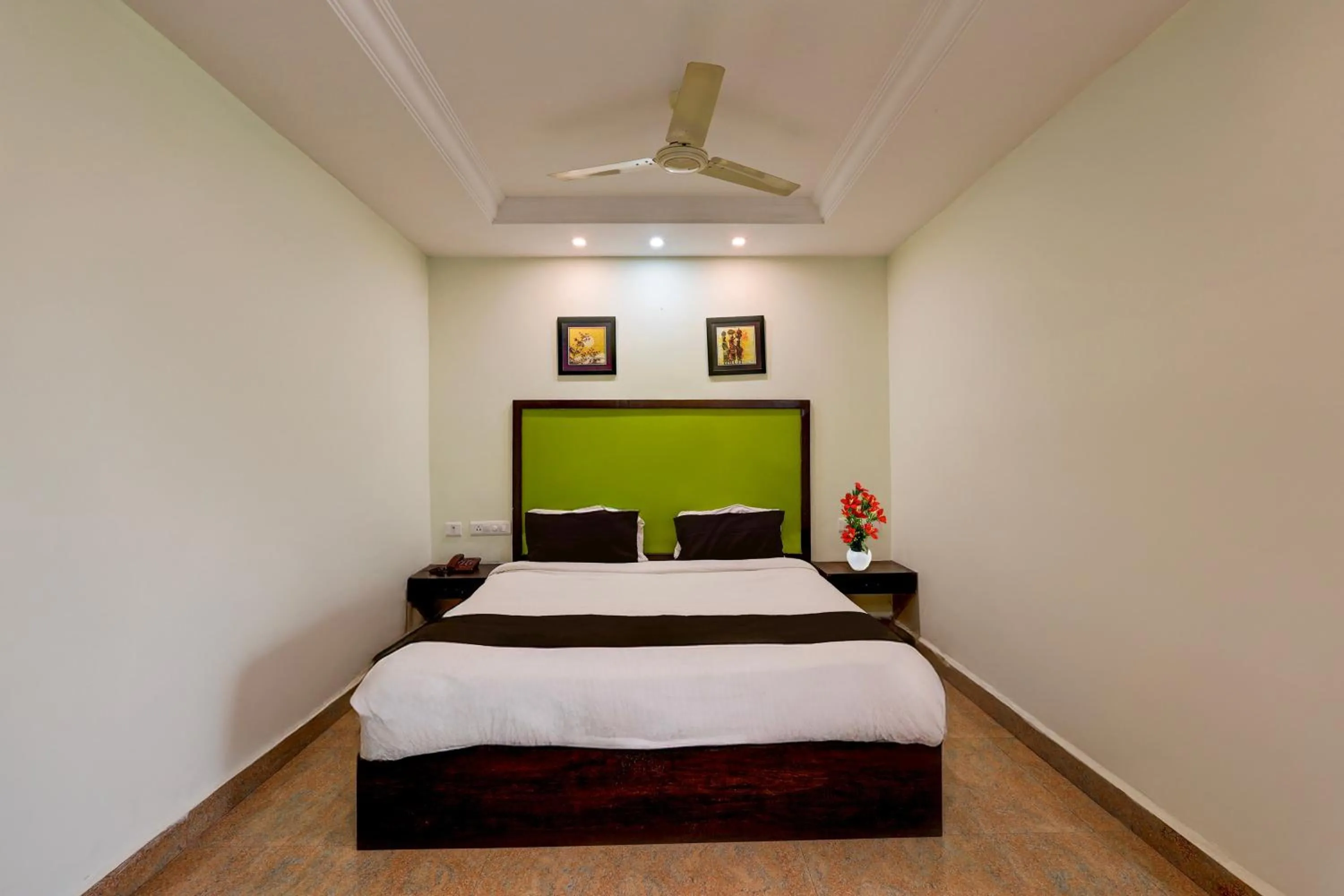 Bedroom, Bed in Townhouse Benz Circle MG Road