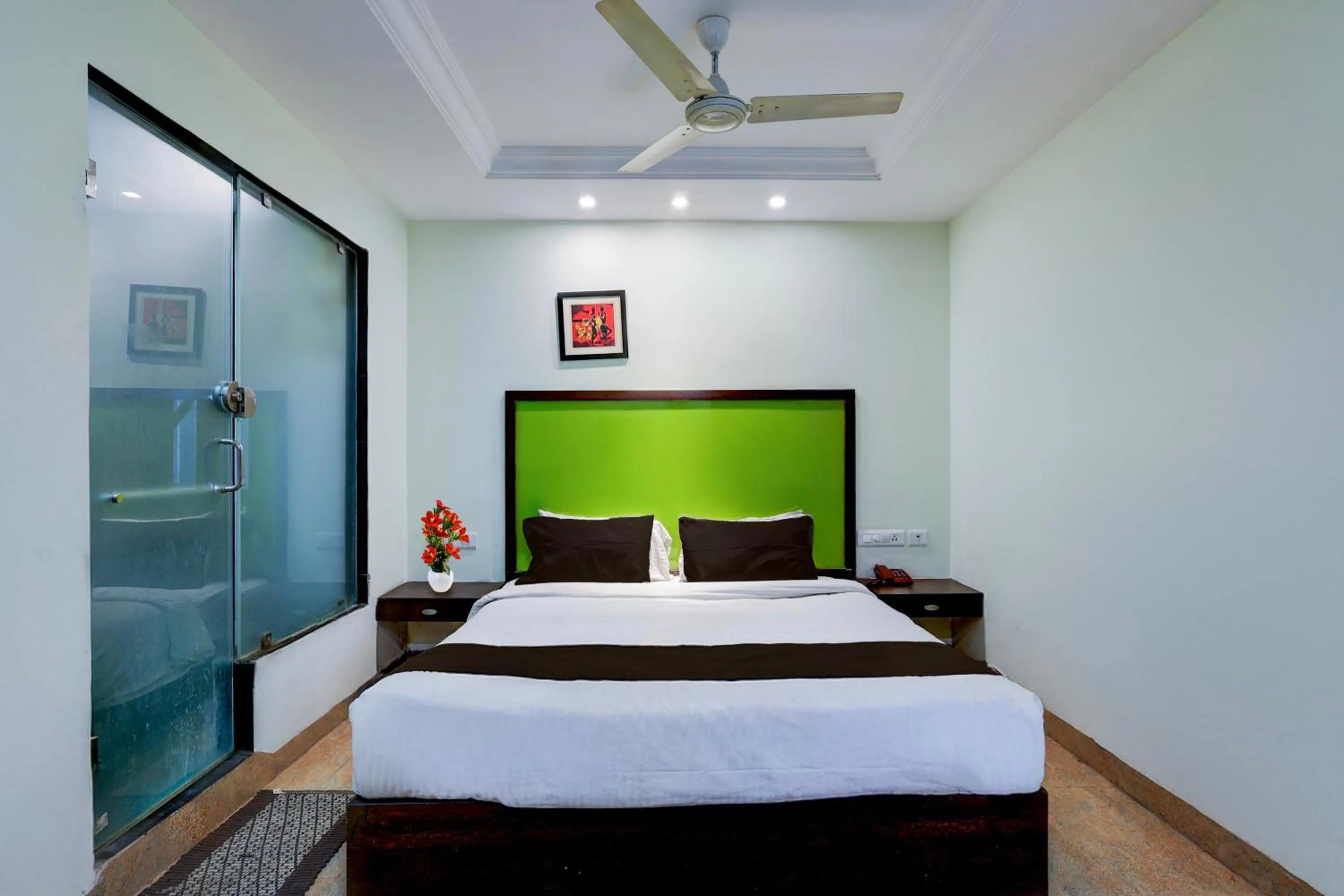 Bedroom, Bed in Townhouse Benz Circle MG Road