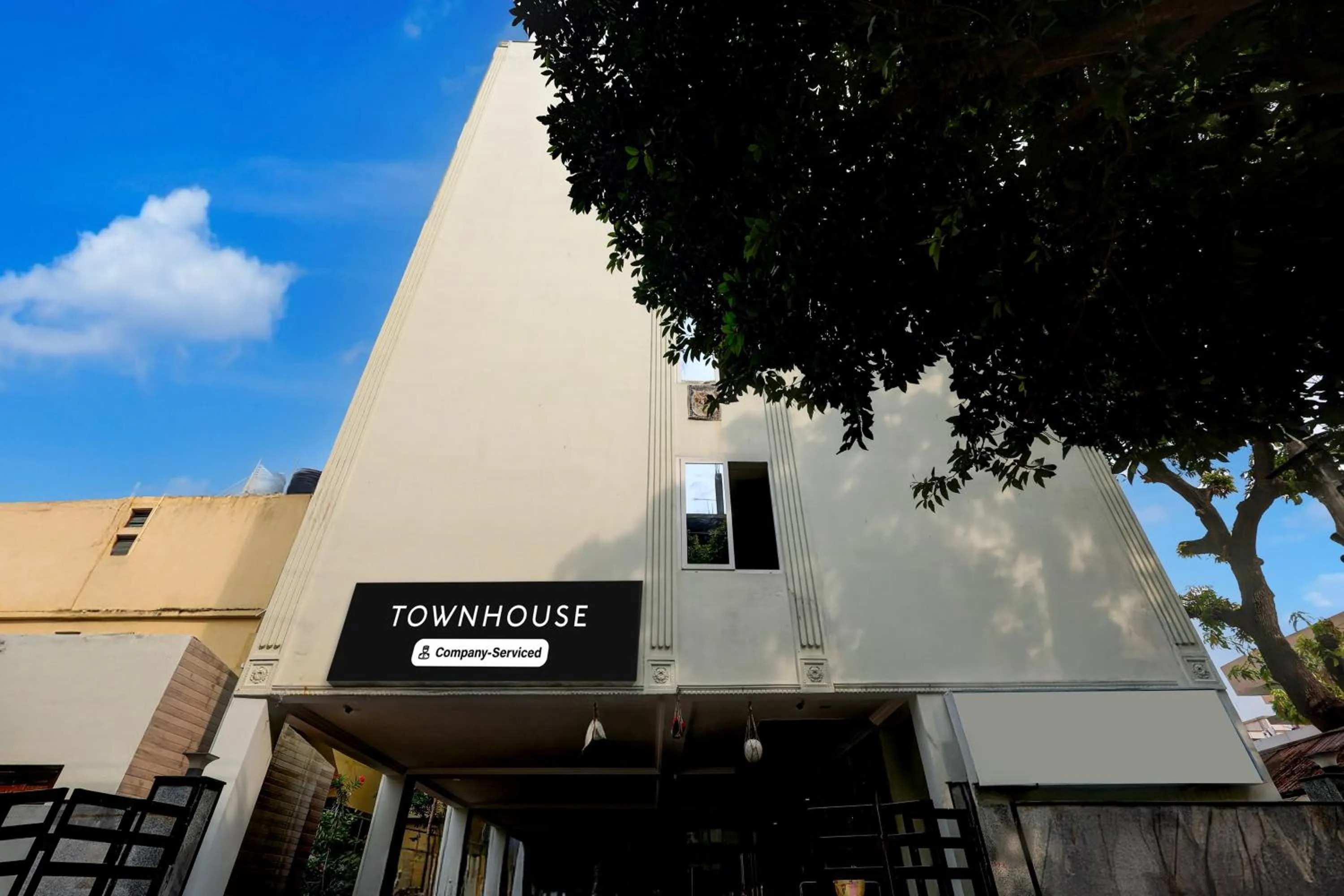 Facade/entrance in Townhouse Benz Circle MG Road