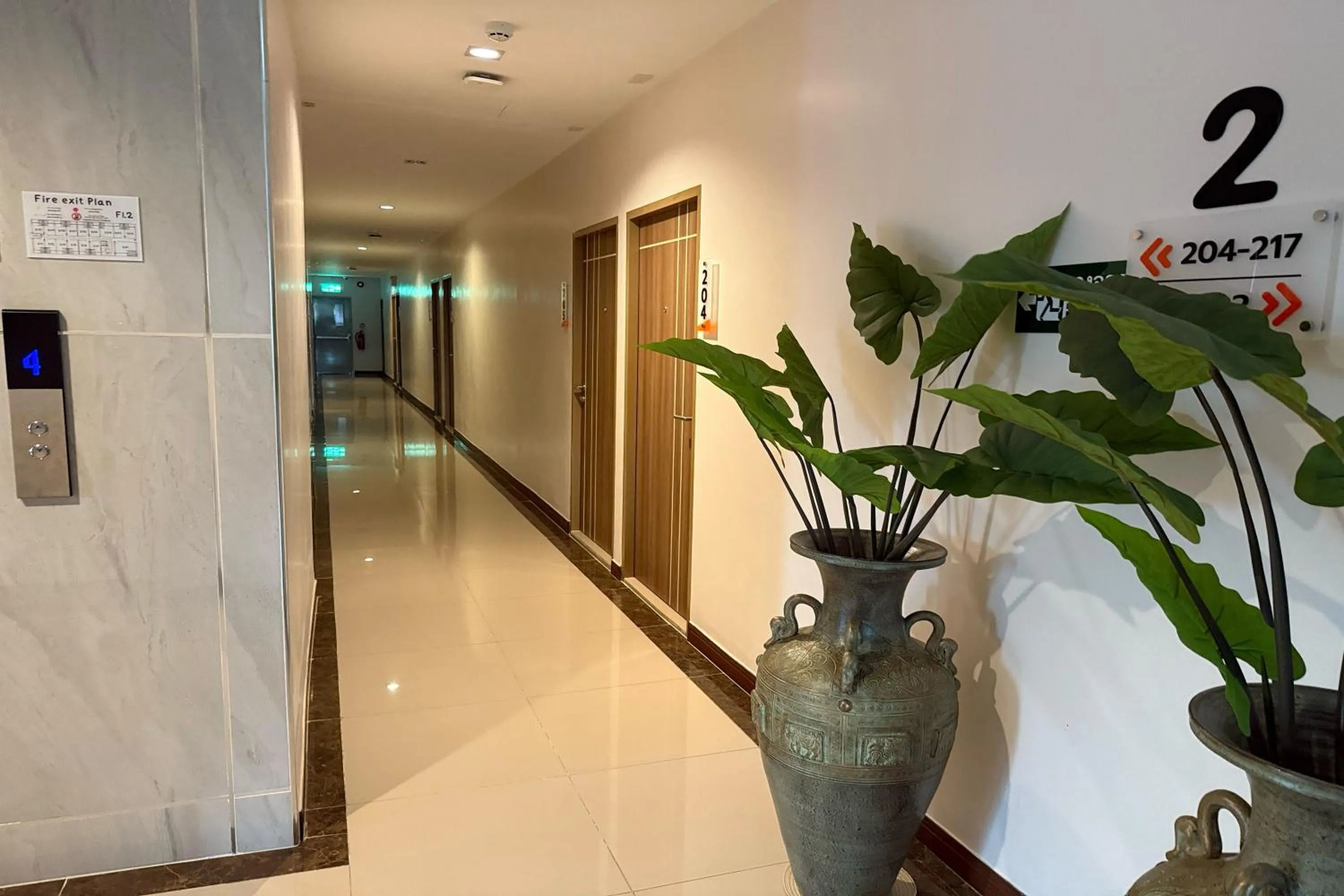 elevator in SKM Paradise Mae Sai