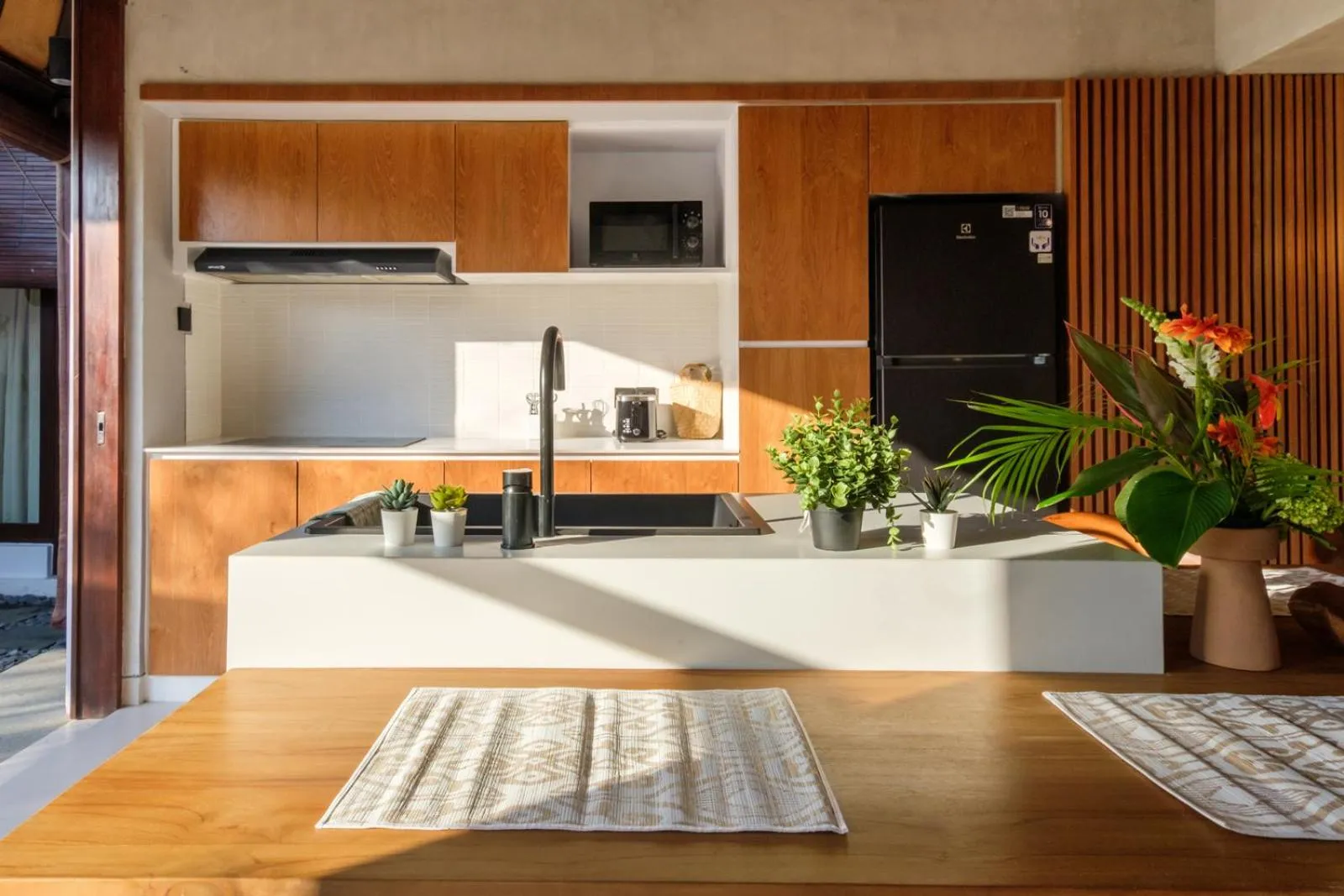 Kitchen or kitchenette in Madeira Casa Canggu, Bali