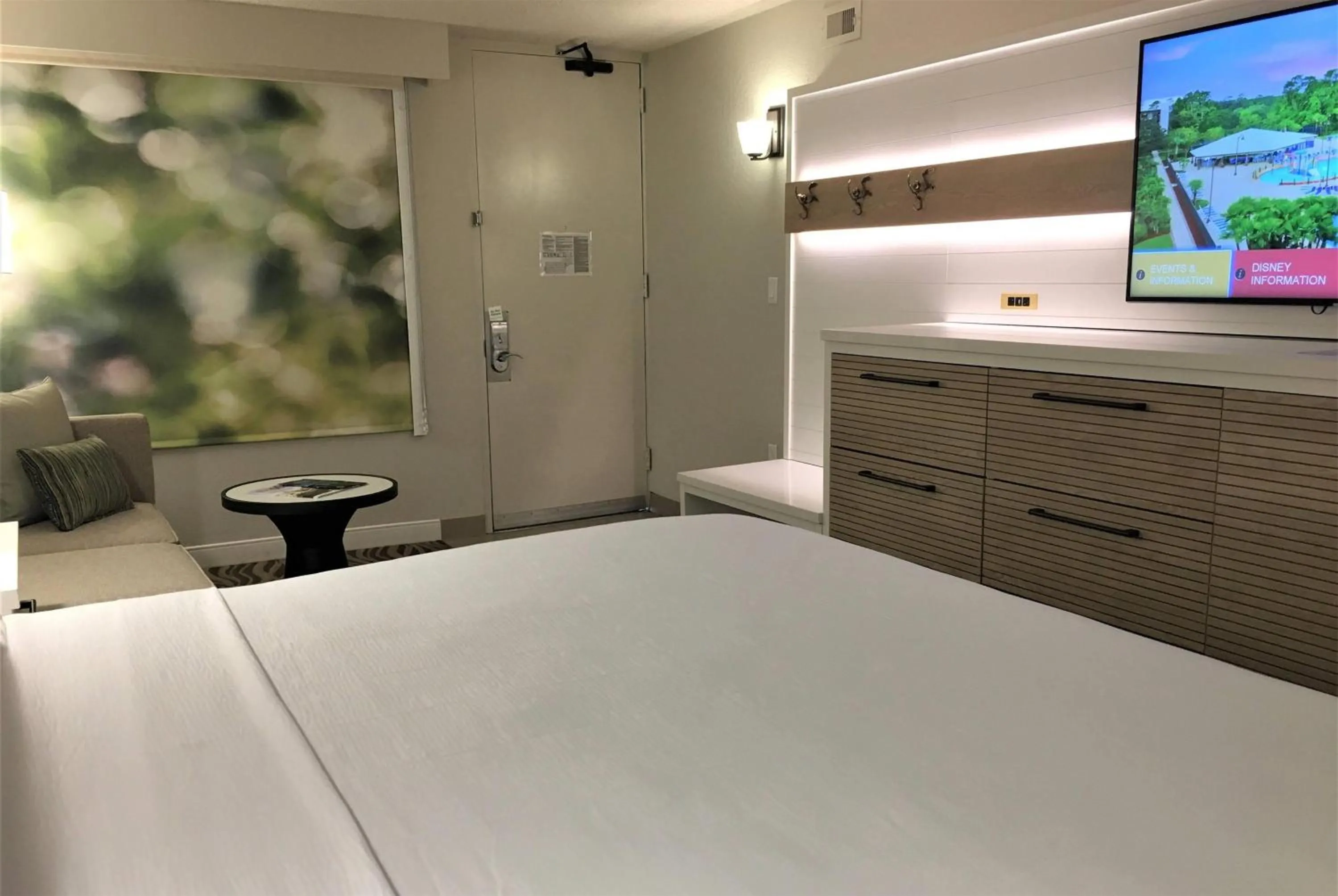 Photo of the whole room, Bed in Wyndham Garden Lake Buena Vista – Disney Springs® Area