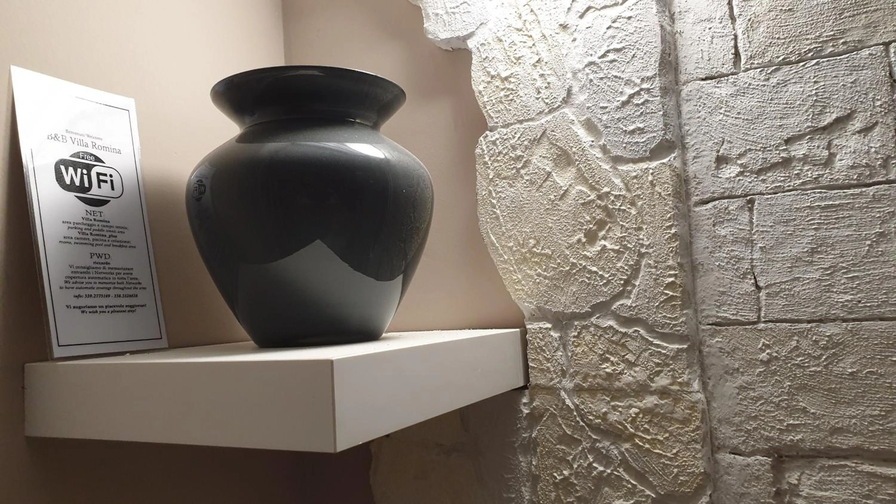 Decorative detail in B&B Villa Romina