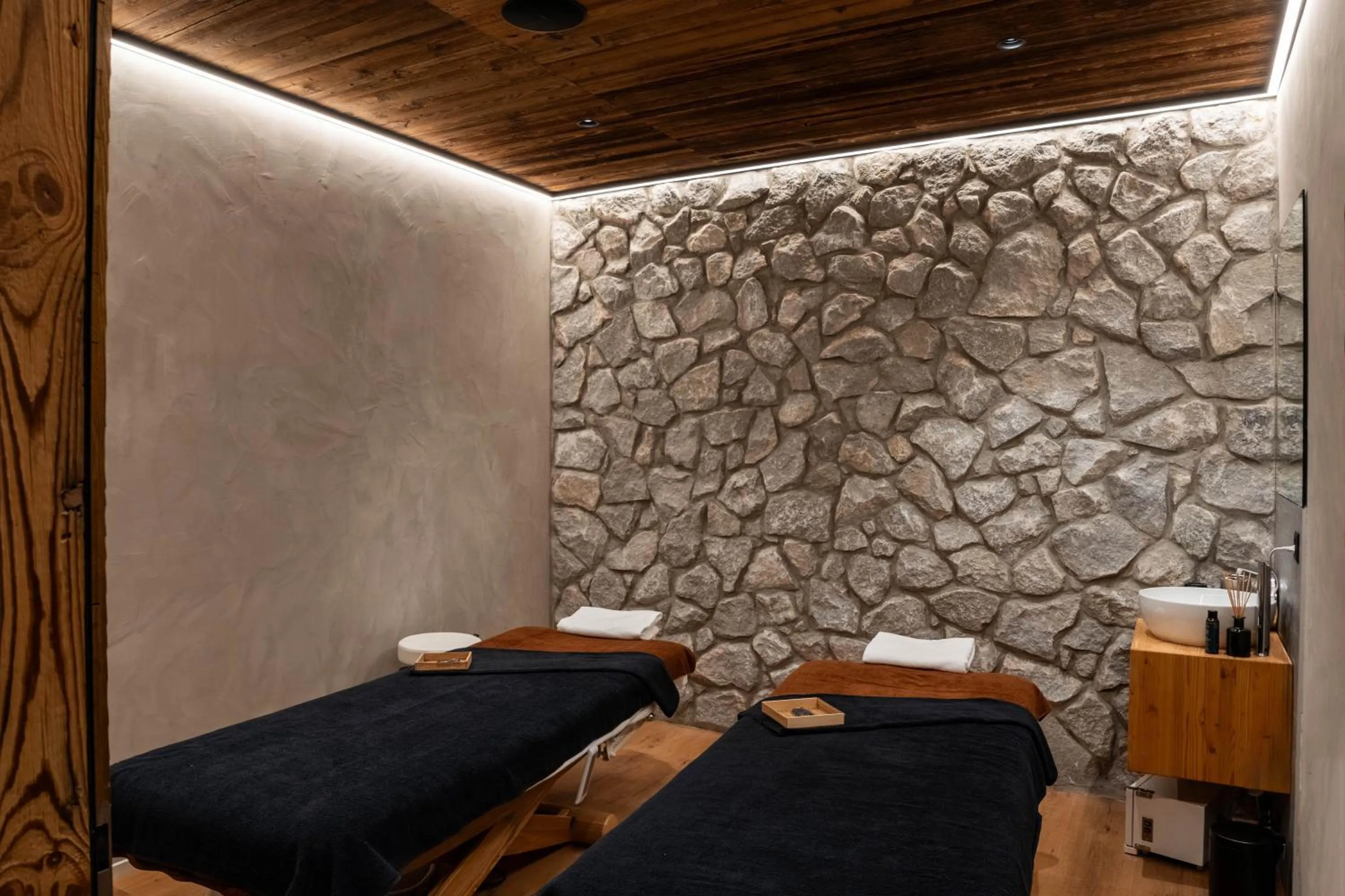 Spa and wellness centre/facilities in Dent Blanche Resort - TemptingPlaces Collection