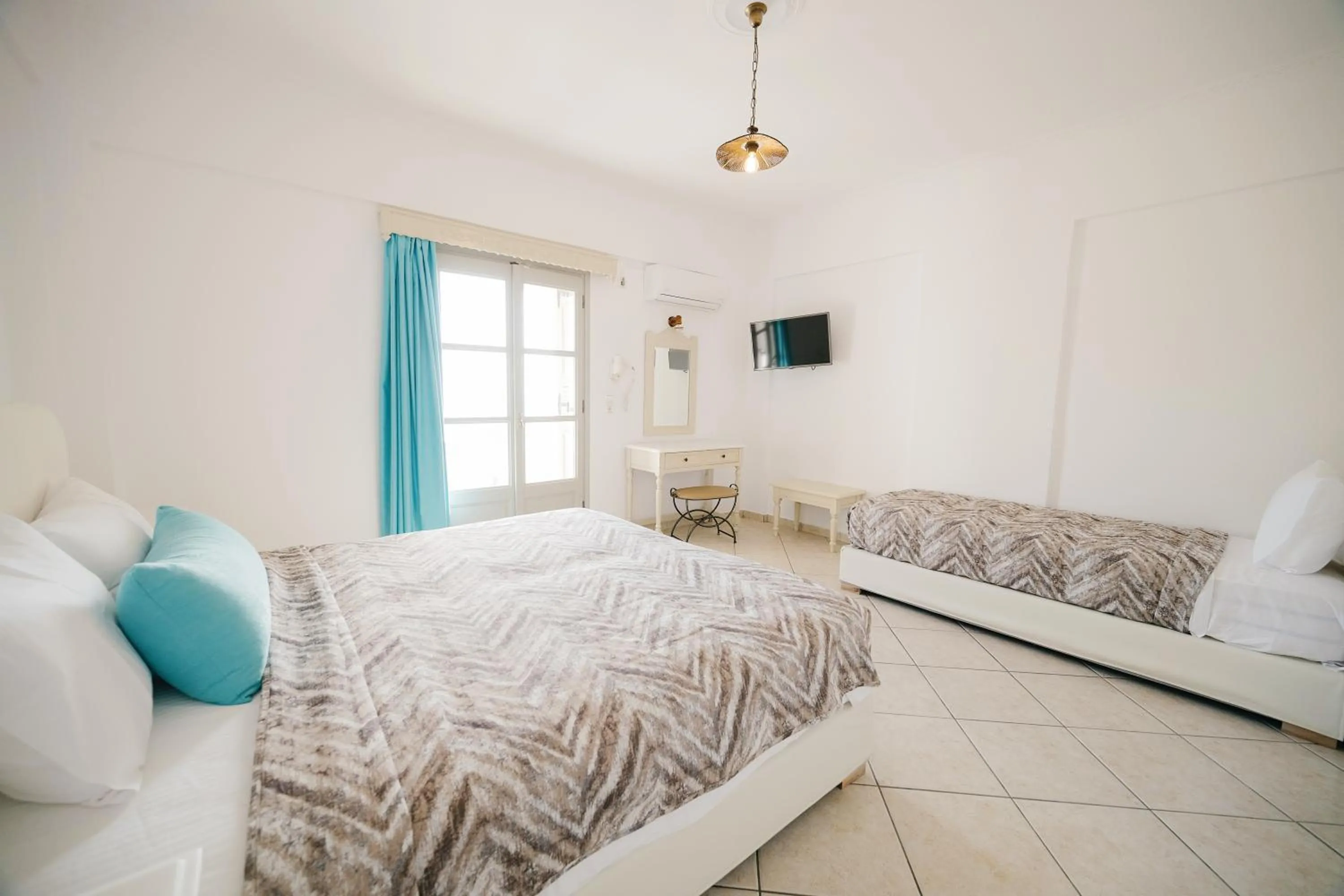 Superior Quadruple Room in my life suites