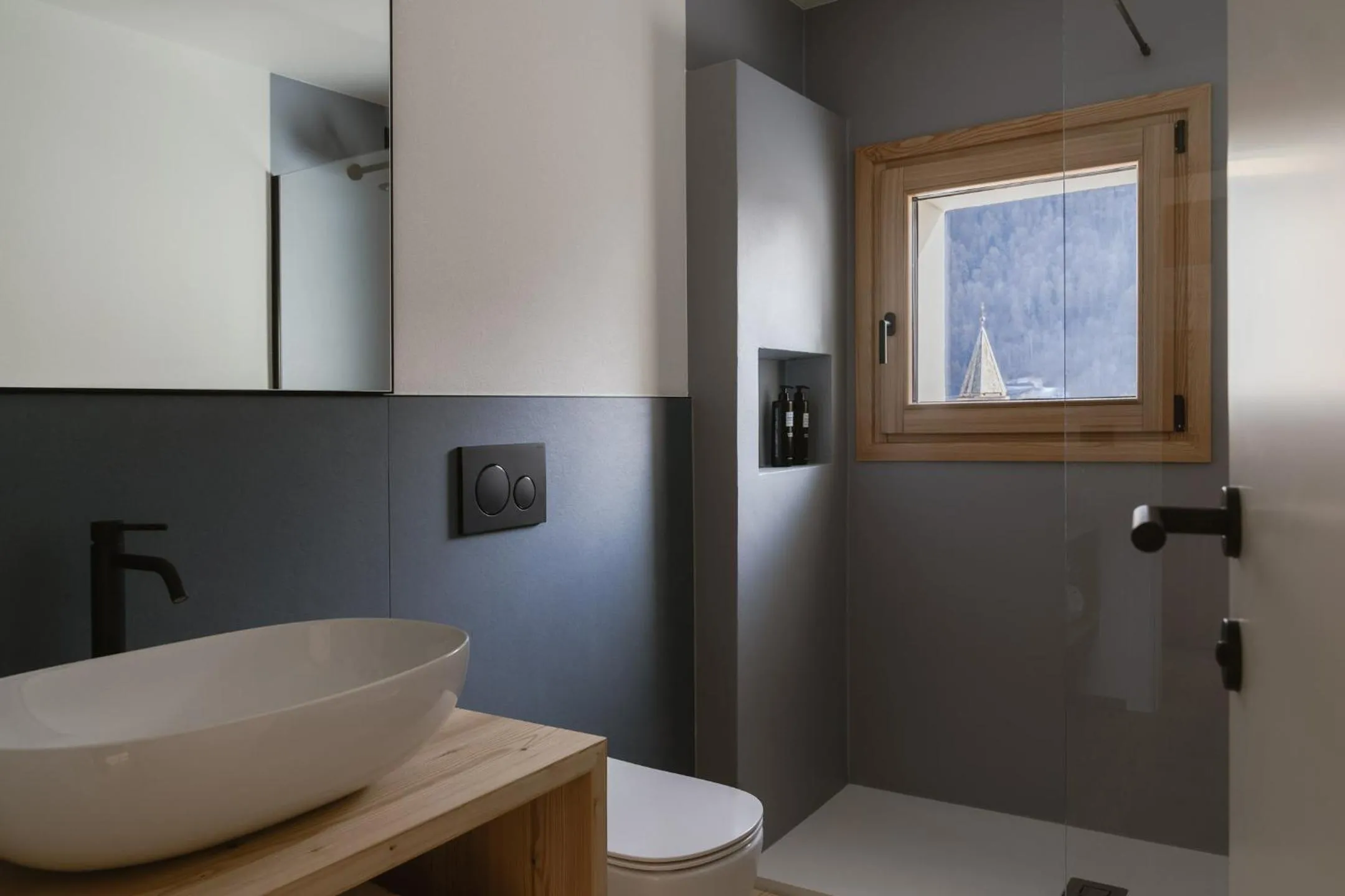 Double Room with Private Bathroom in Hotel Chalet Rezia