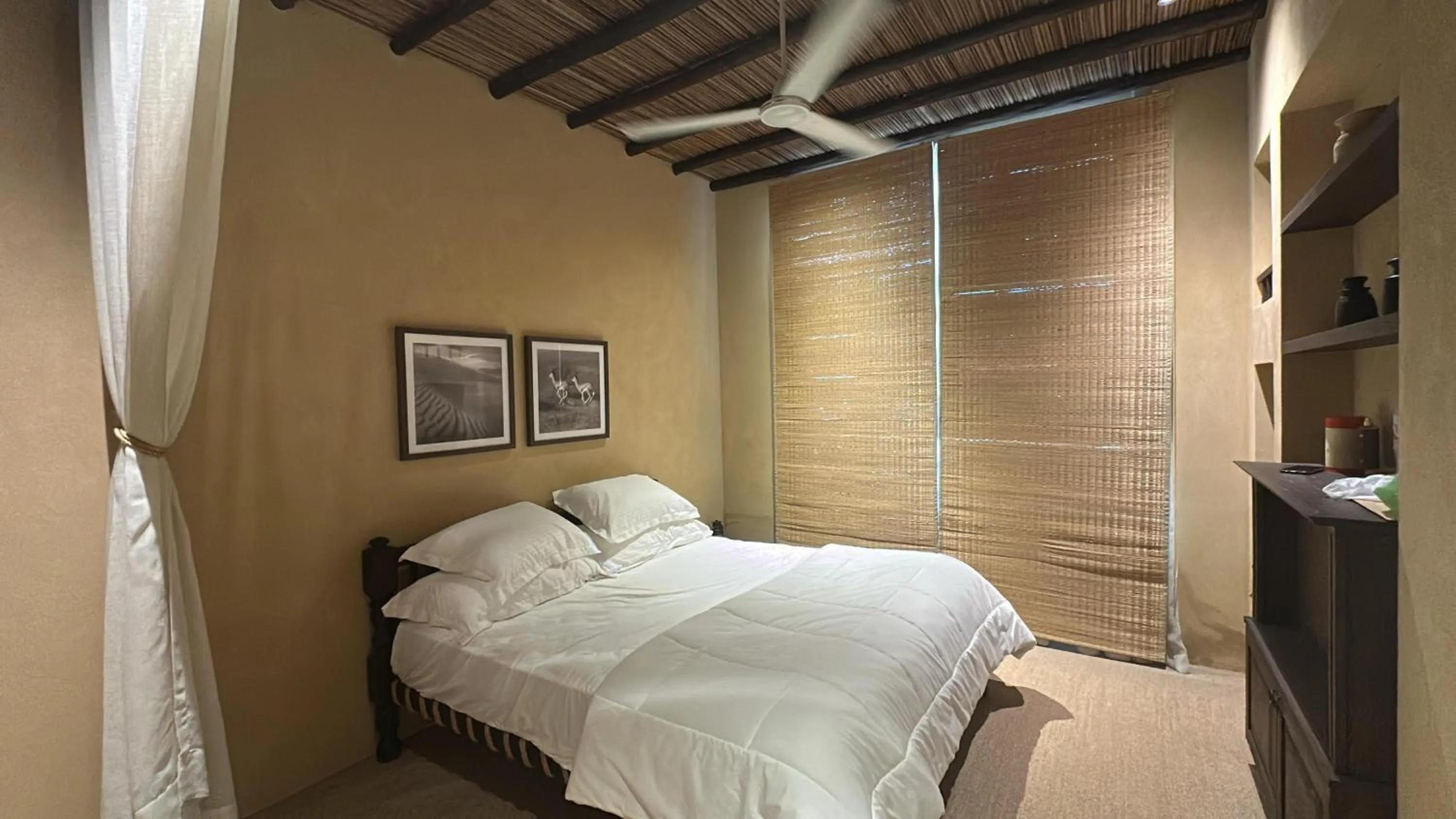 Bed in The Luxe Retreat Hotel Apartments