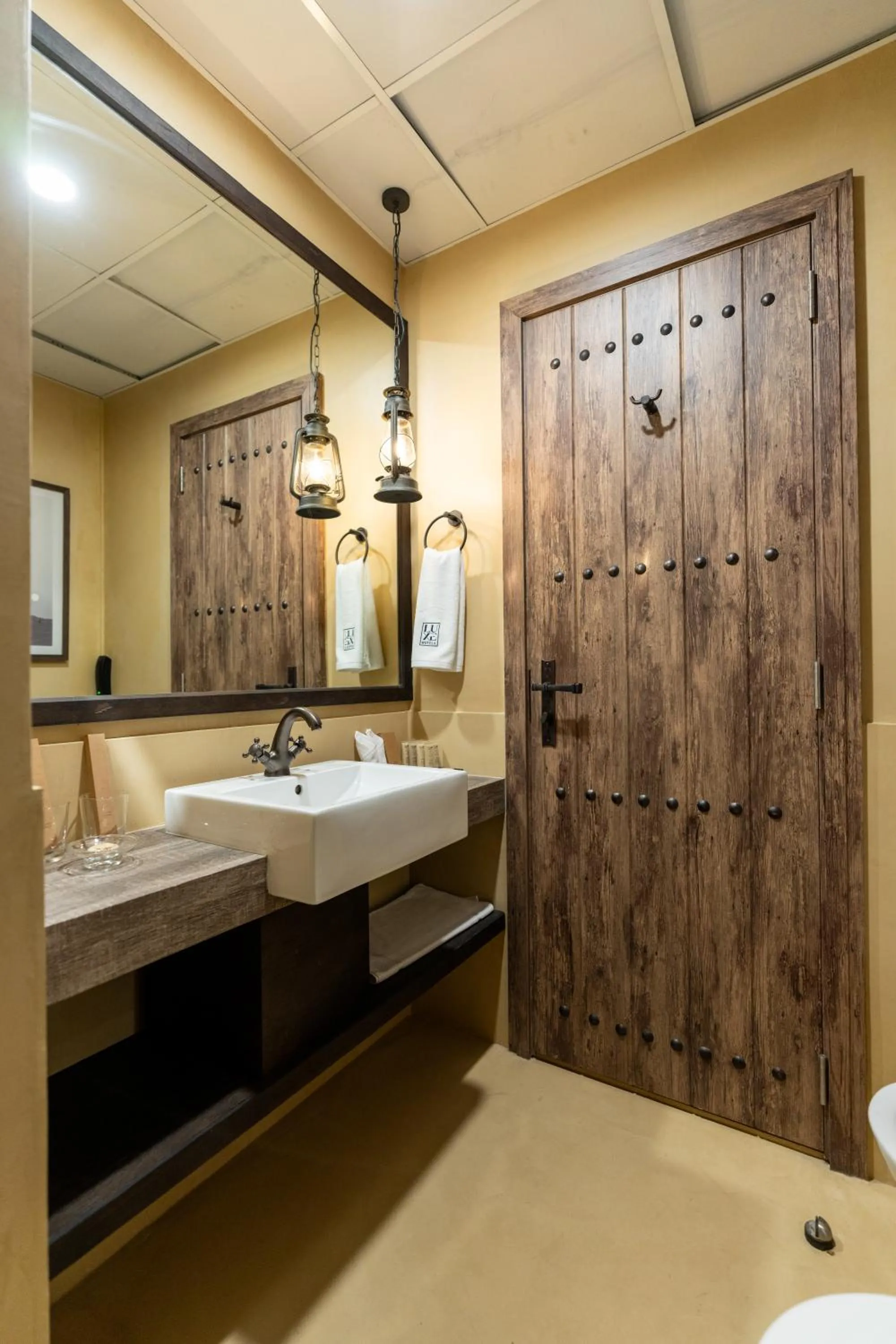 Bathroom in The Luxe Retreat Hotel Apartments