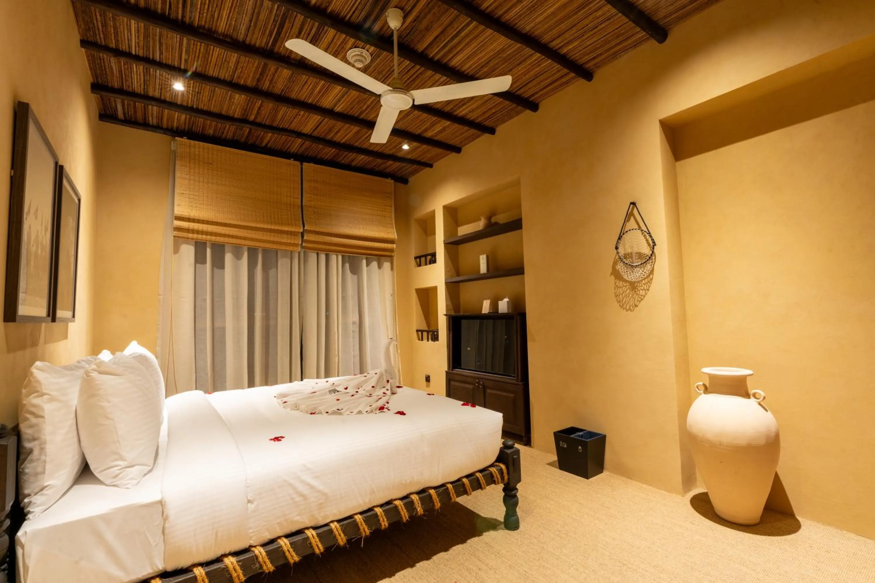 Bedroom, Bed in The Luxe Retreat Hotel Apartments