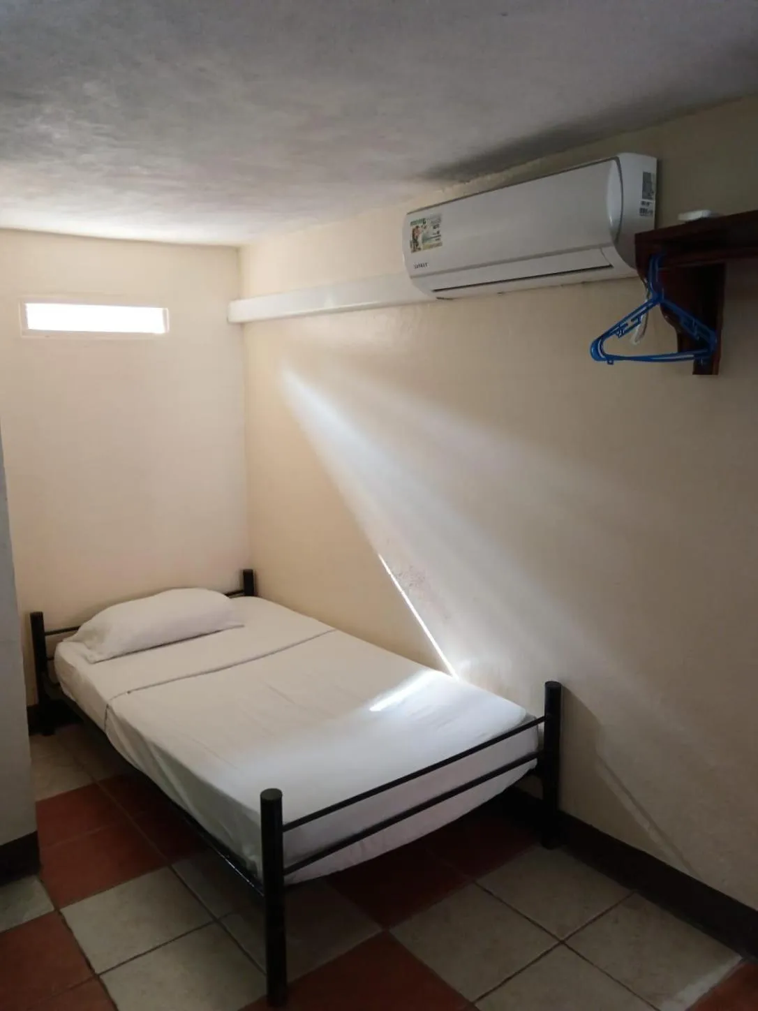 air conditioner, Bed in Blue Iguana