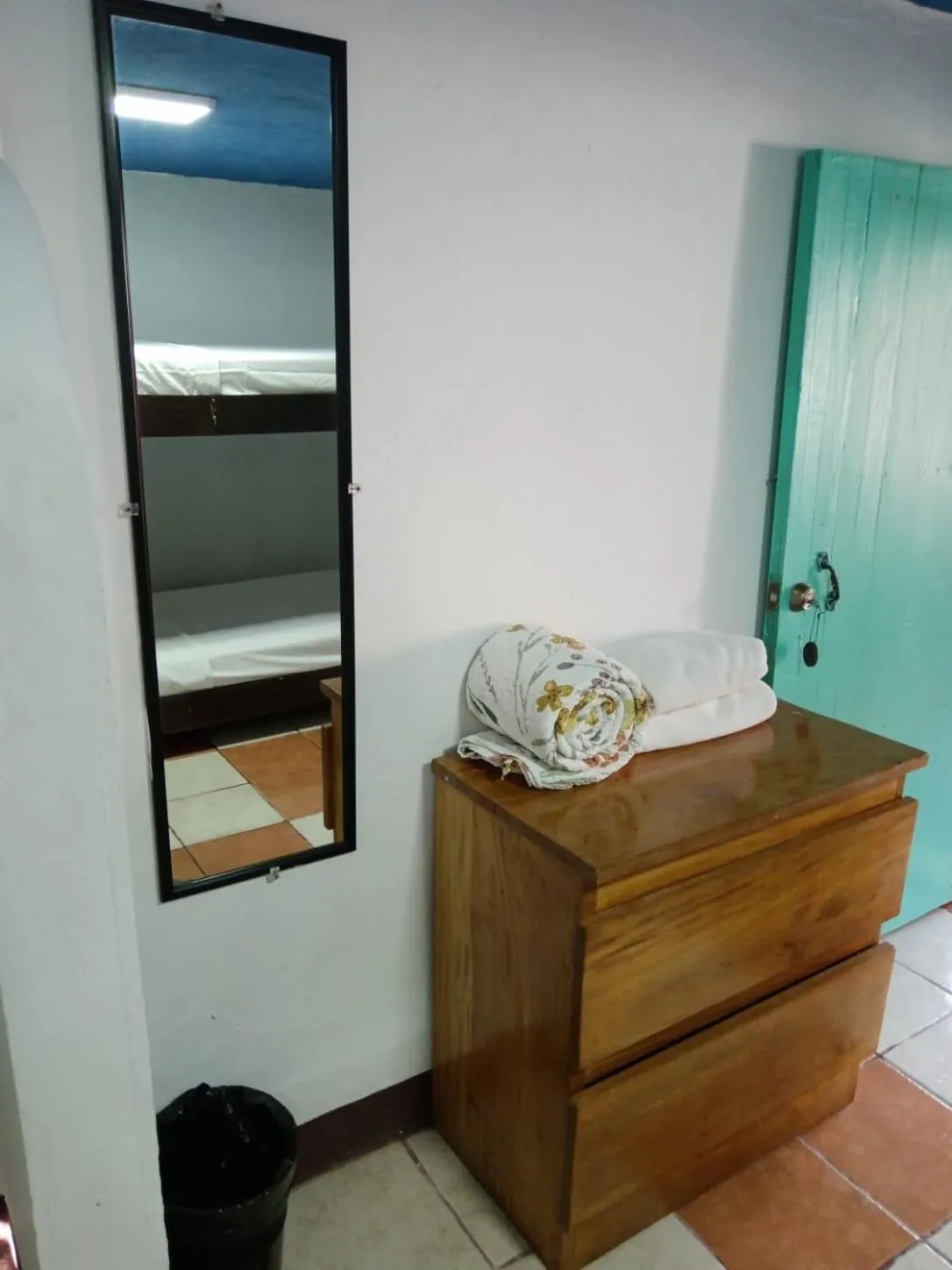 Photo of the whole room, Bed in Blue Iguana