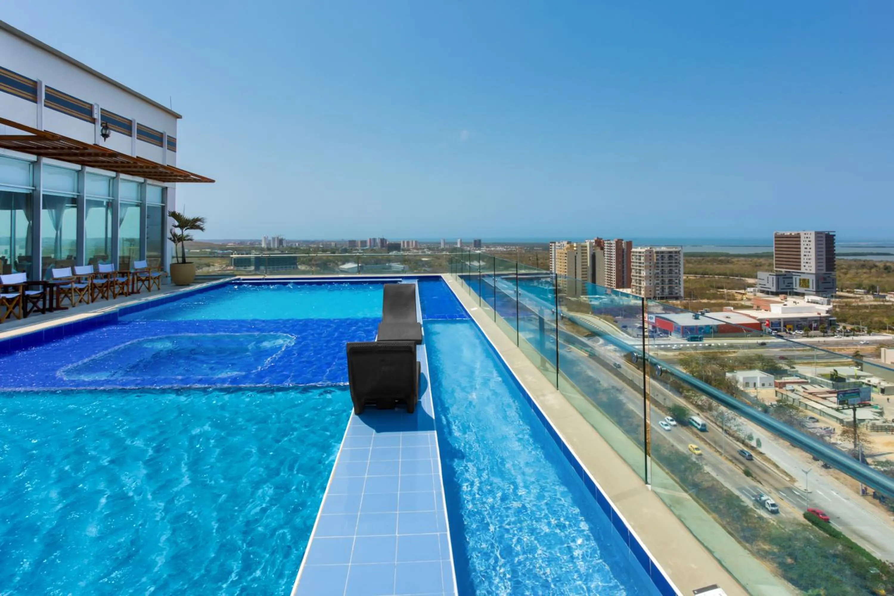 Day in Sky Collection Lifestyle Hotel & Suites Barranquilla