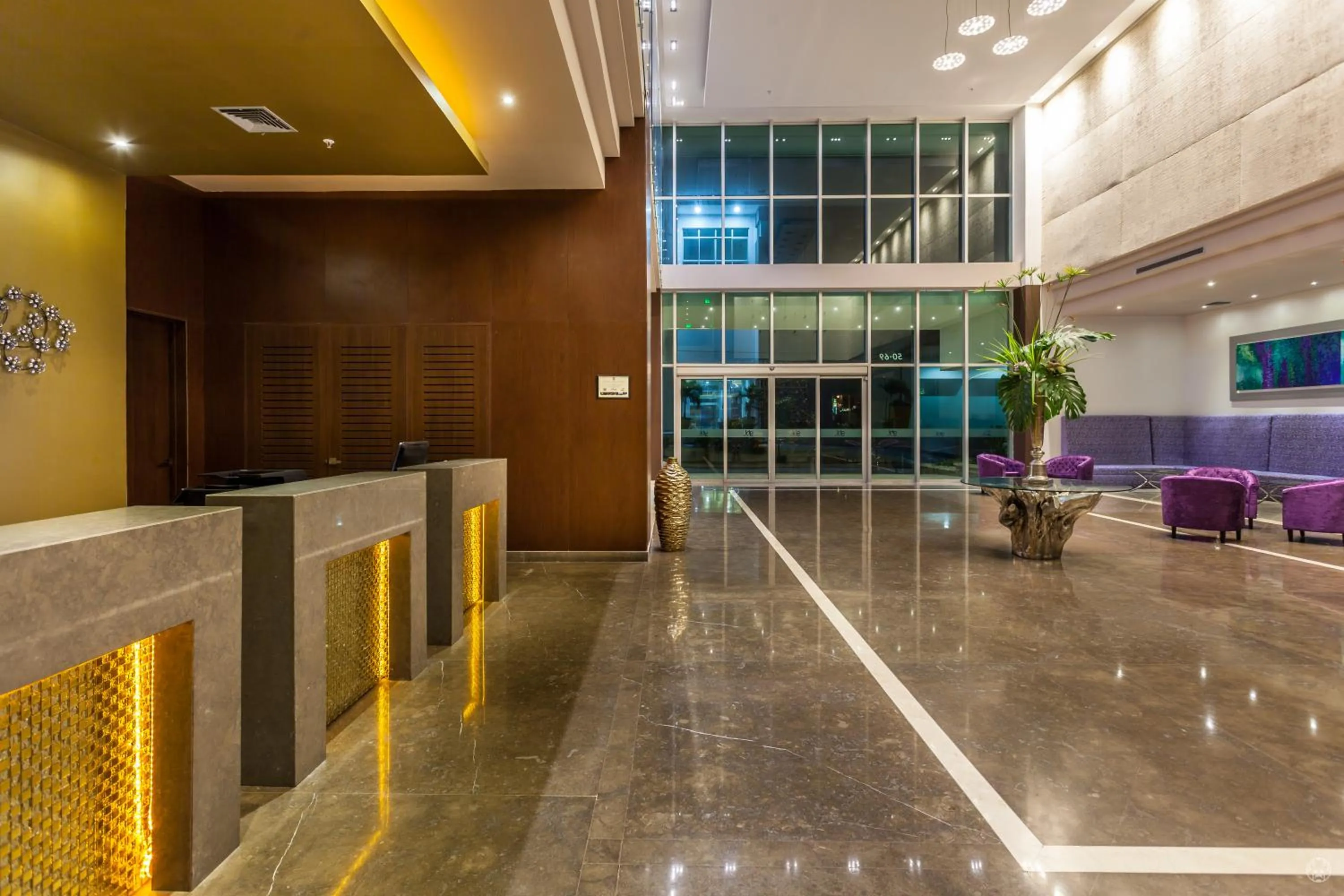Lobby or reception in Sky Collection Lifestyle Hotel & Suites Barranquilla