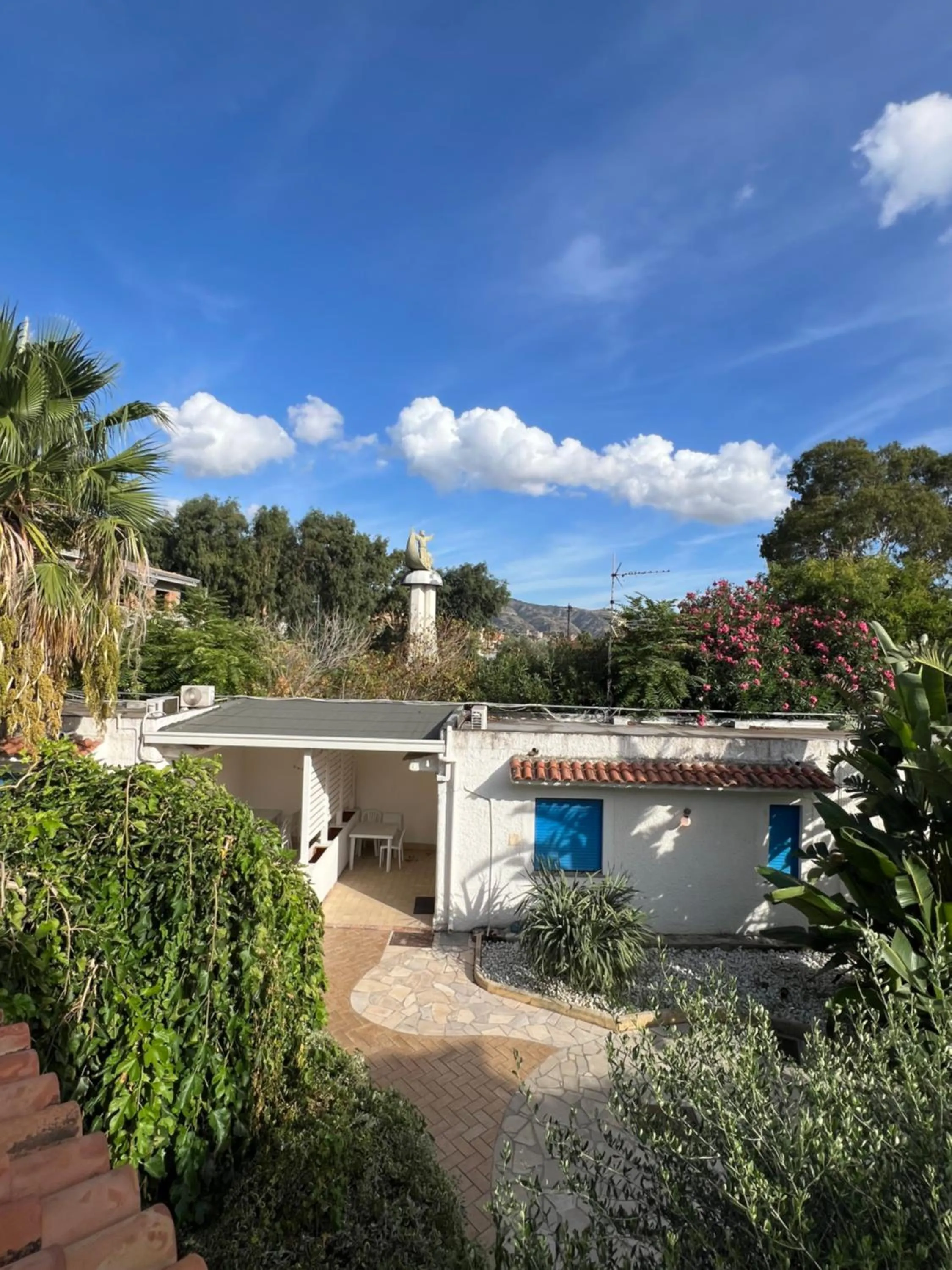 Property building in Regent Beachotel