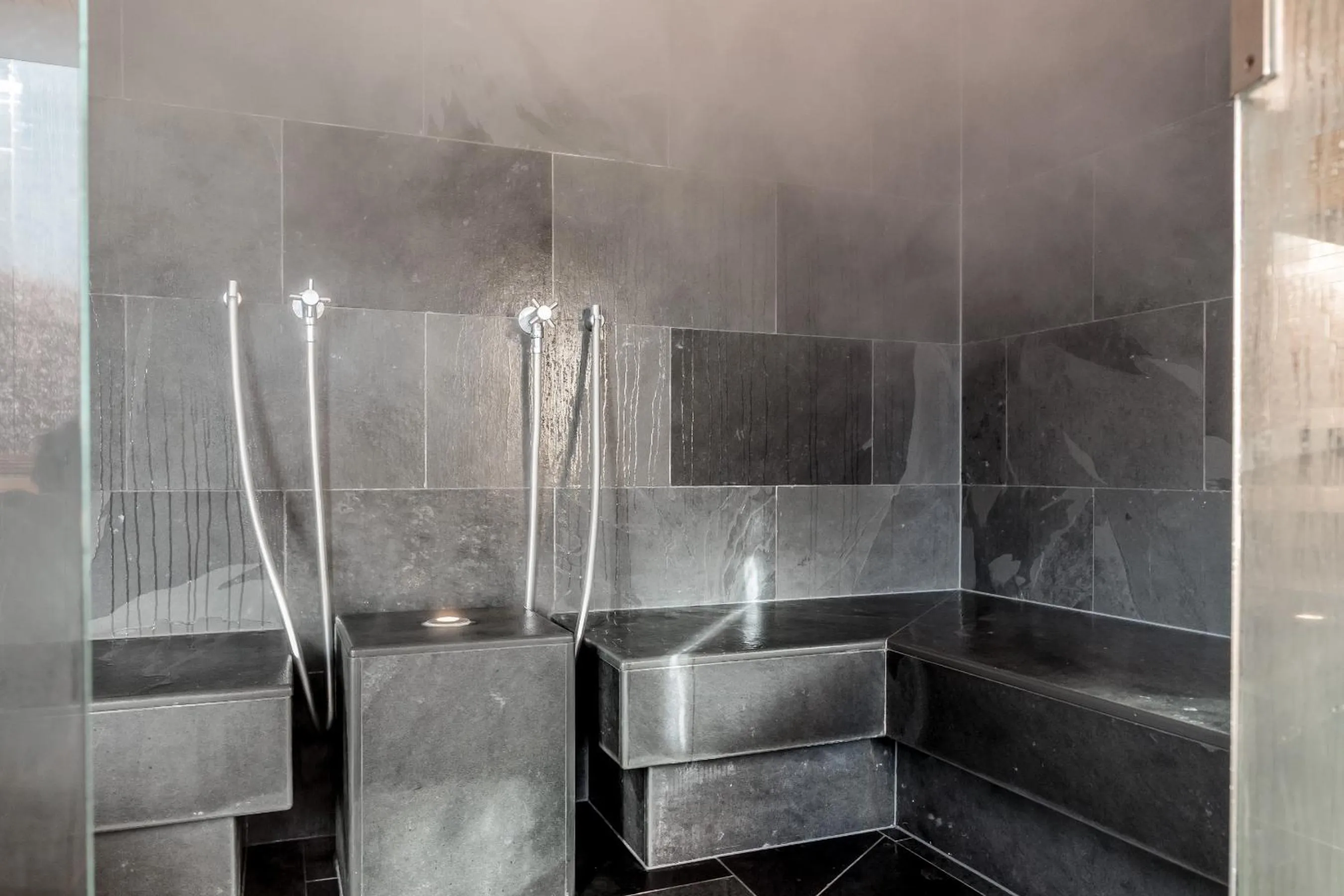 Steam room in die berge lifestyle-hotel Sölden