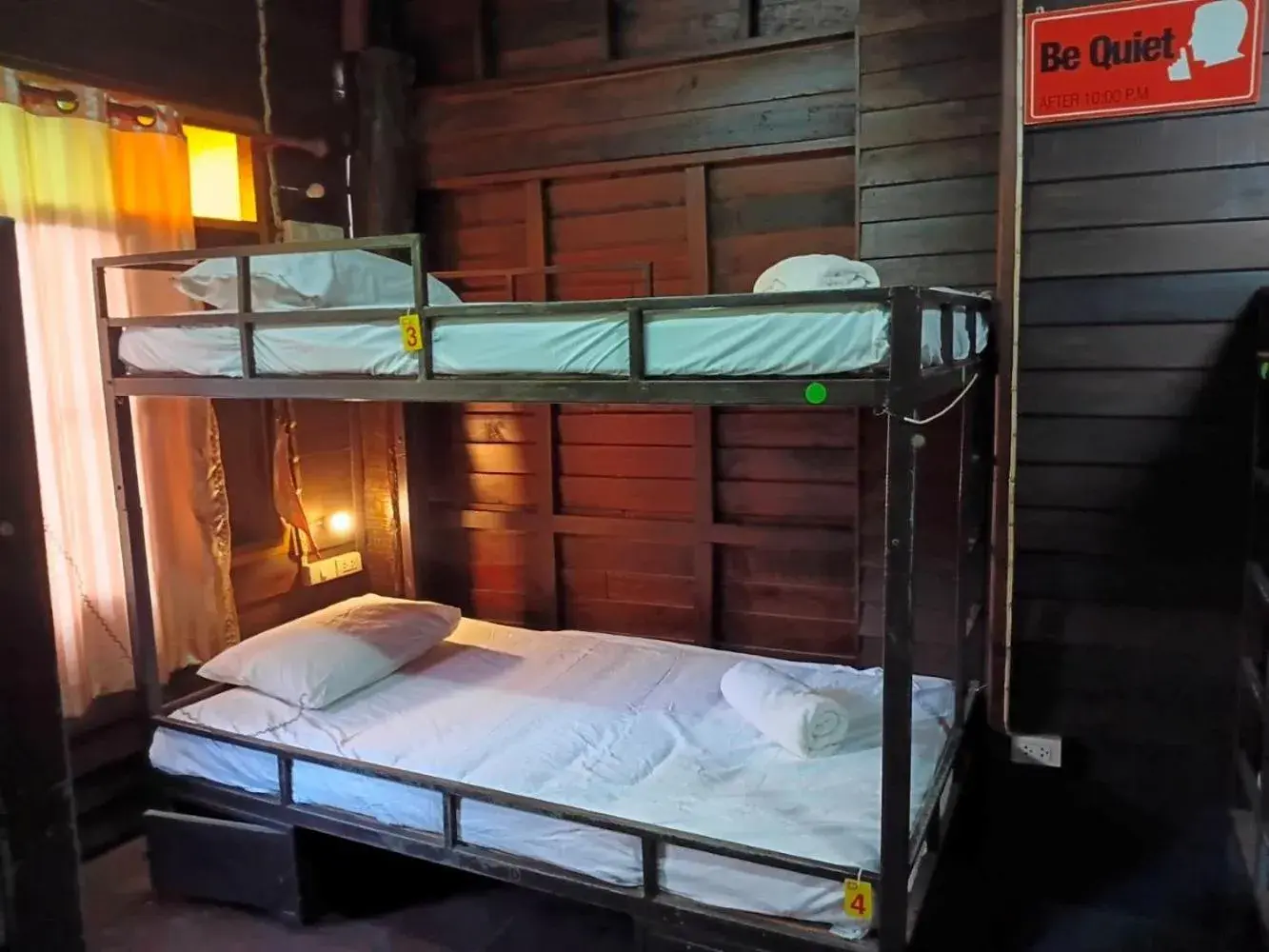 Bed in 8-Bed Dormitory Room in Collection O Baan Elephant Home Bed in 8-Bed Dormitory Room in Collection O Baan Elephant Home