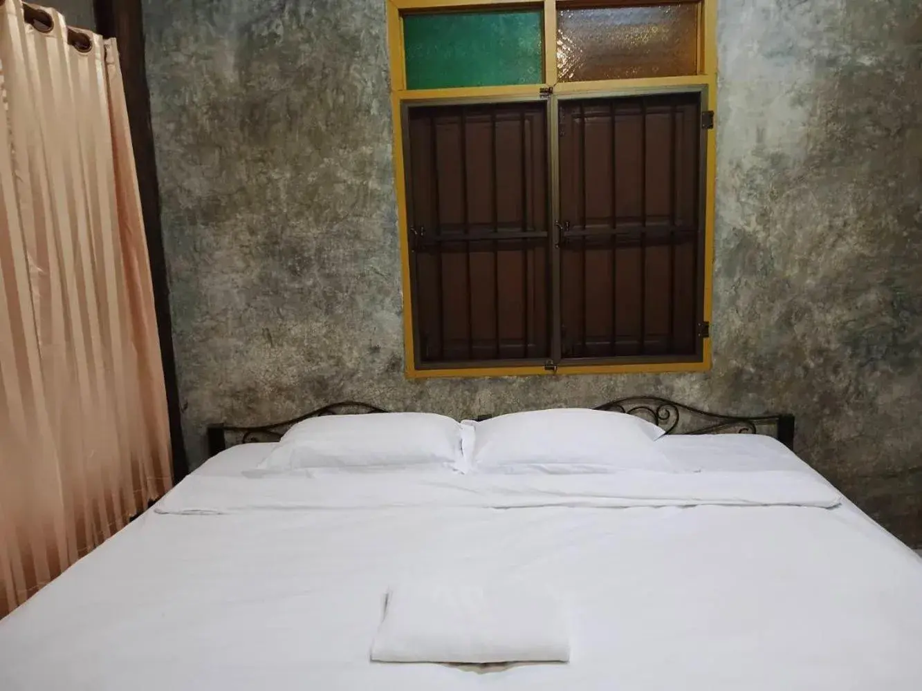 Double Room with Shared Bathroom in Collection O Baan Elephant Home Double Room with Shared Bathroom in Collection O Baan Elephant Home