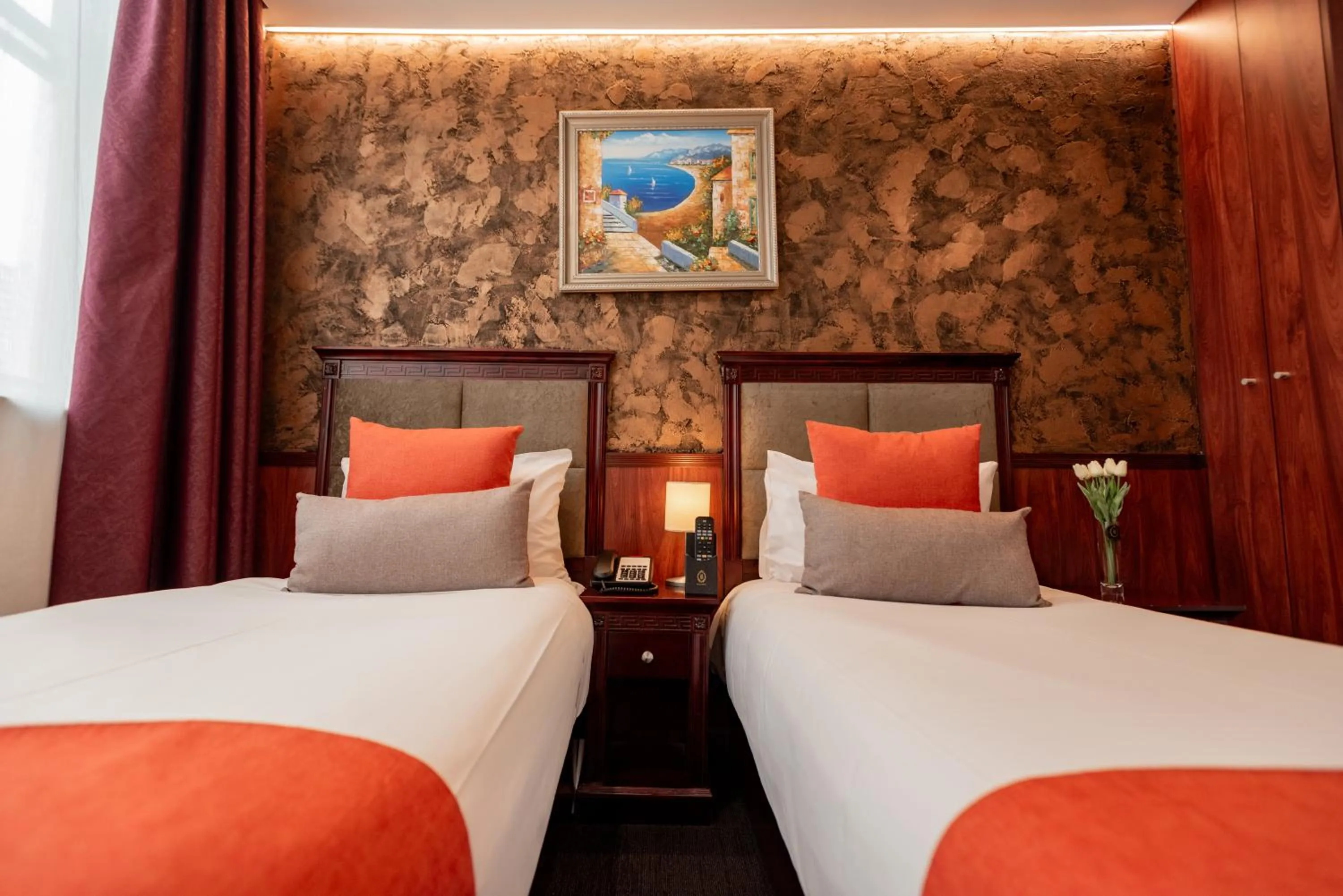 Bed in YEHS Hotel Sydney CBD