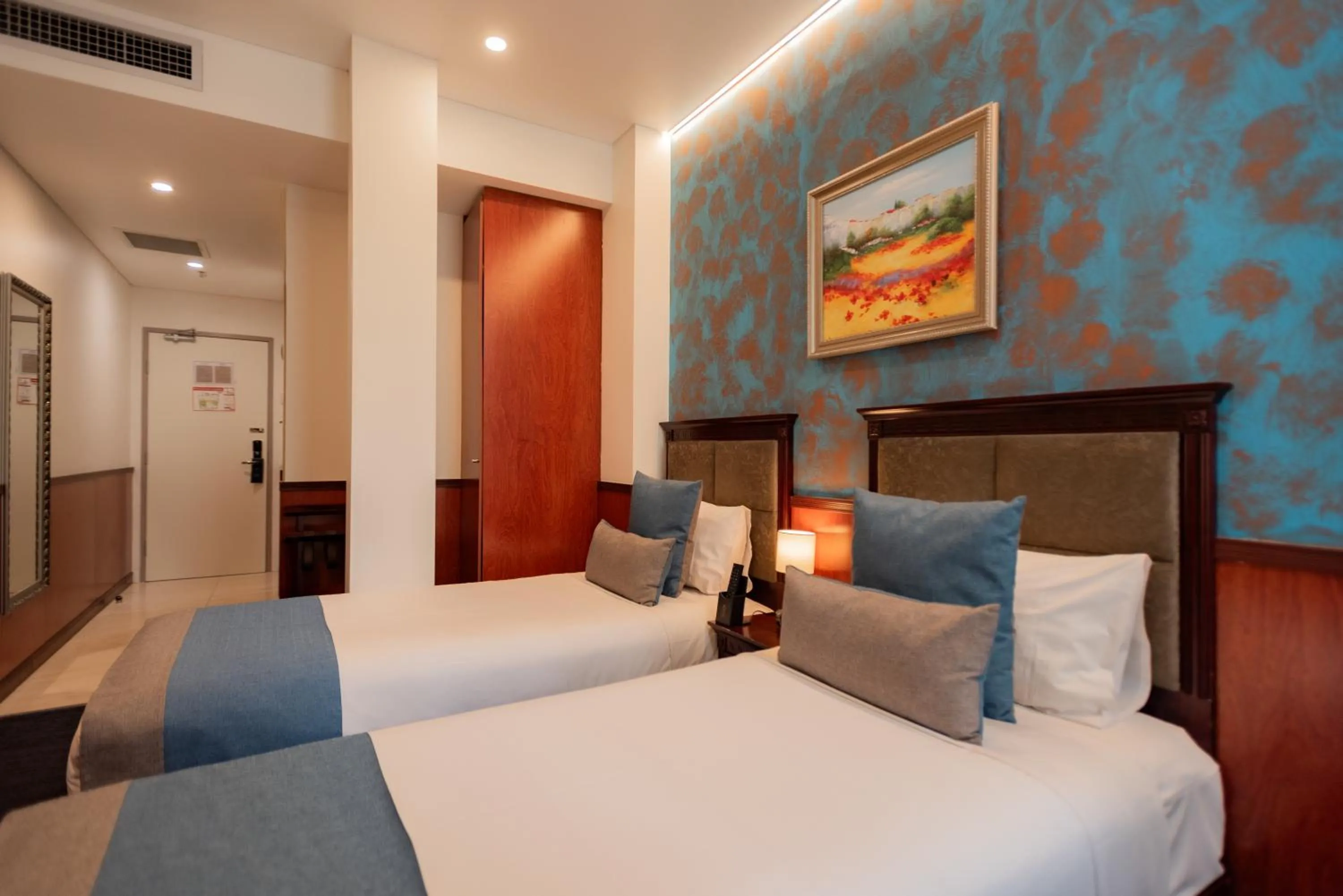 Bed in YEHS Hotel Sydney CBD