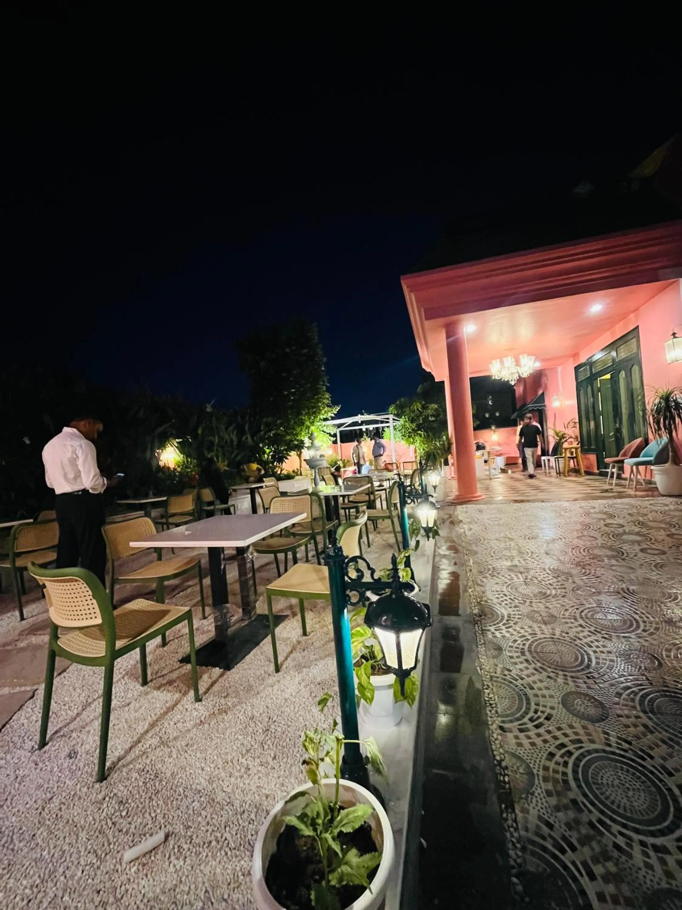 Restaurant/places to eat in Artistik Abode by Stay Banaras