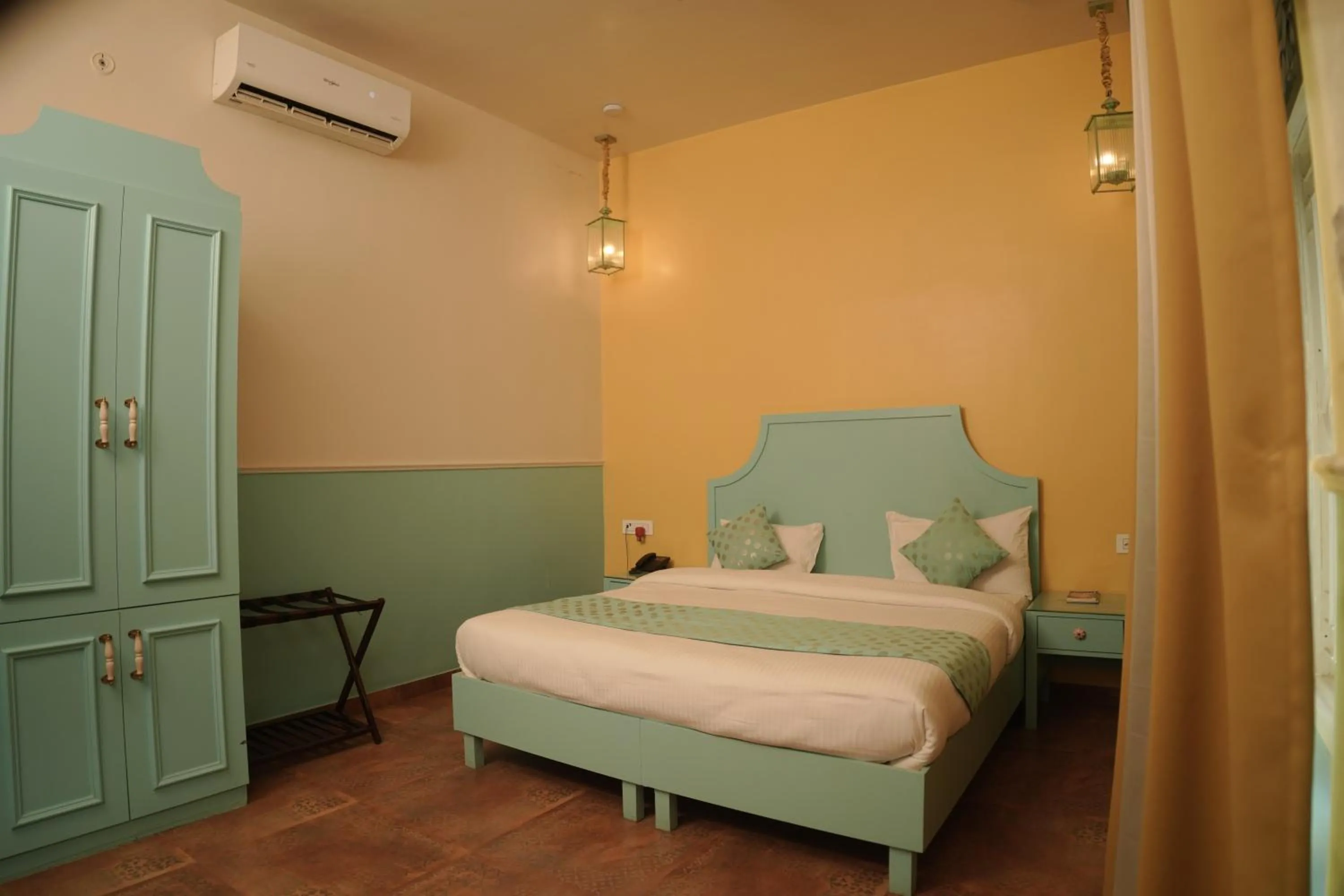 Photo of the whole room, Bed in Artistik Abode by Stay Banaras