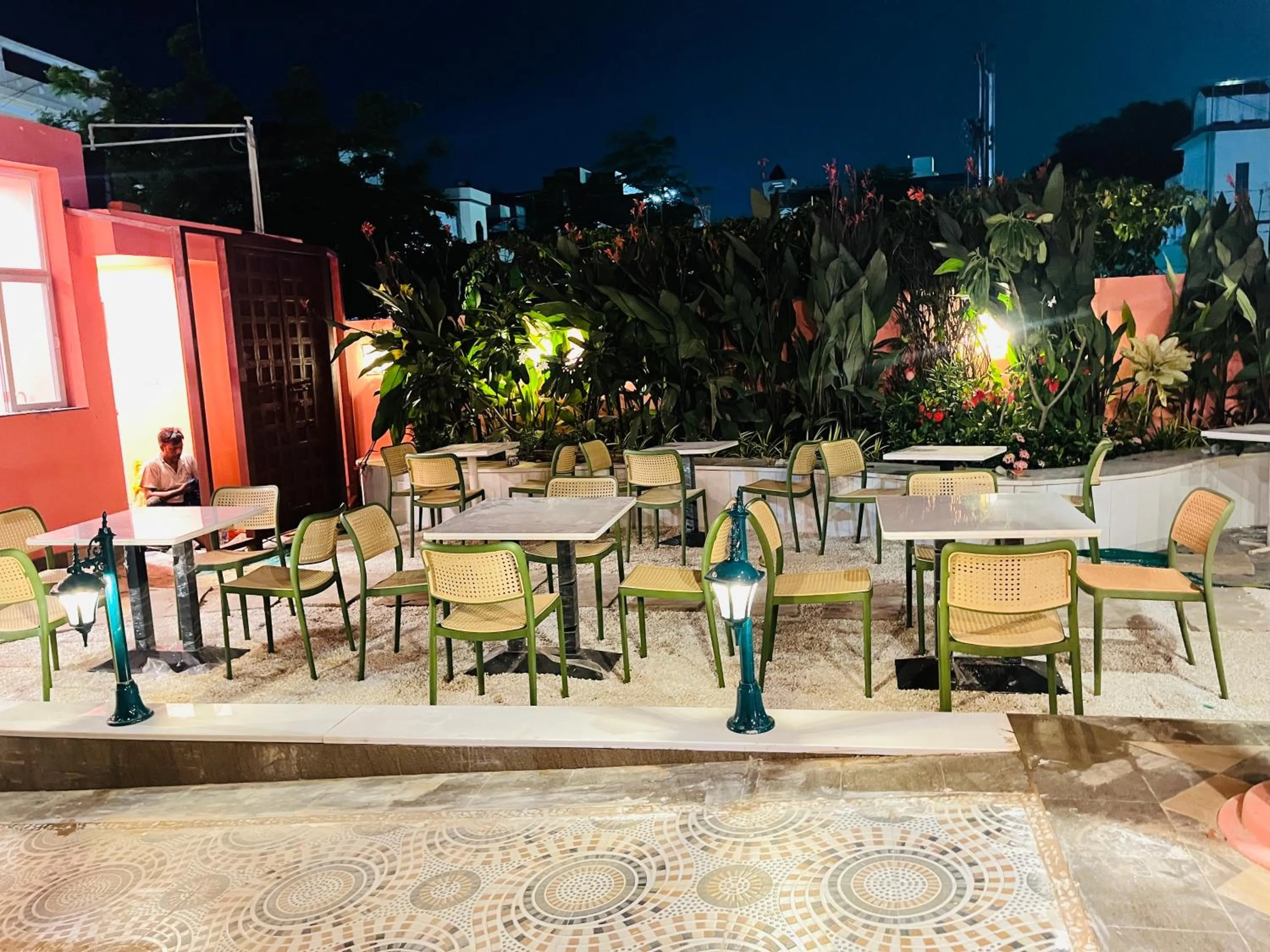 Restaurant/places to eat in Artistik Abode by Stay Banaras