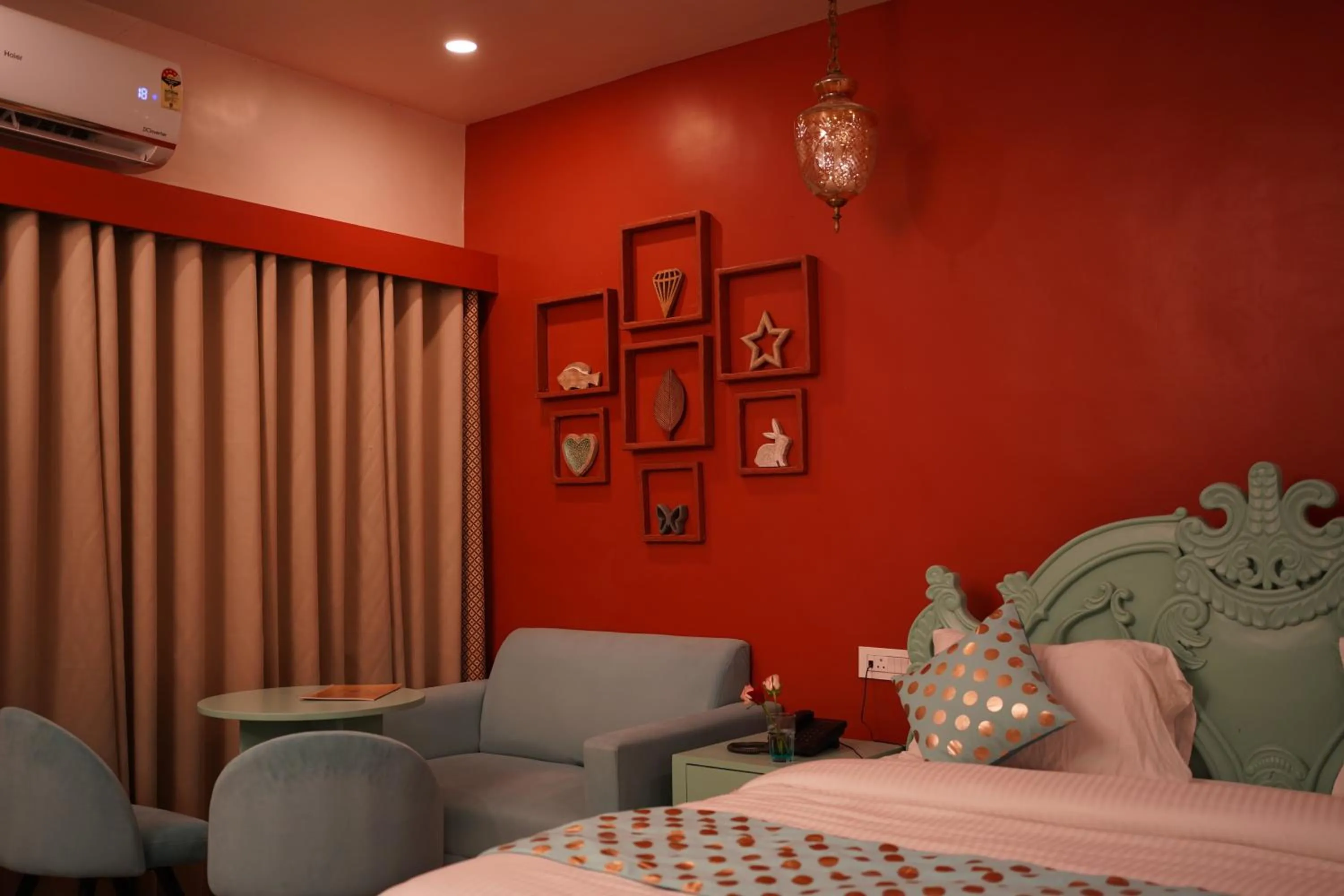 Photo of the whole room in Artistik Abode by Stay Banaras
