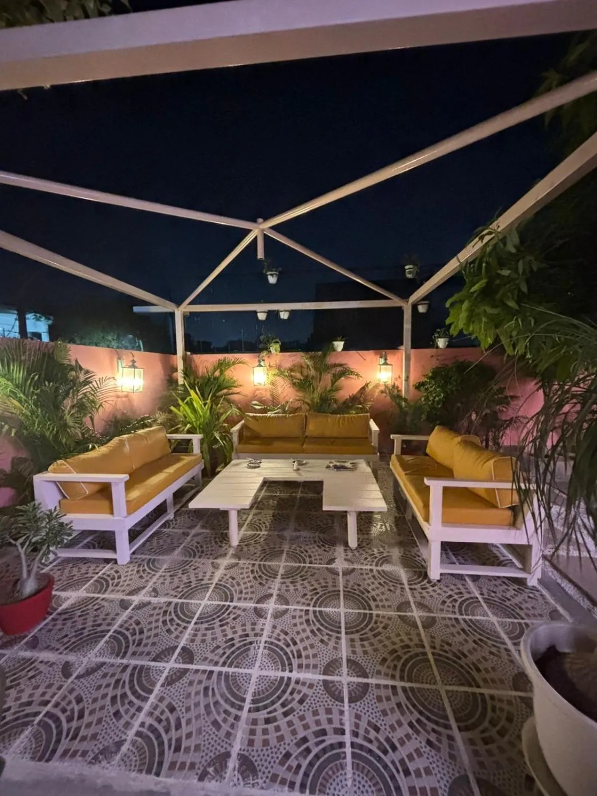 Patio in Artistik Abode by Stay Banaras