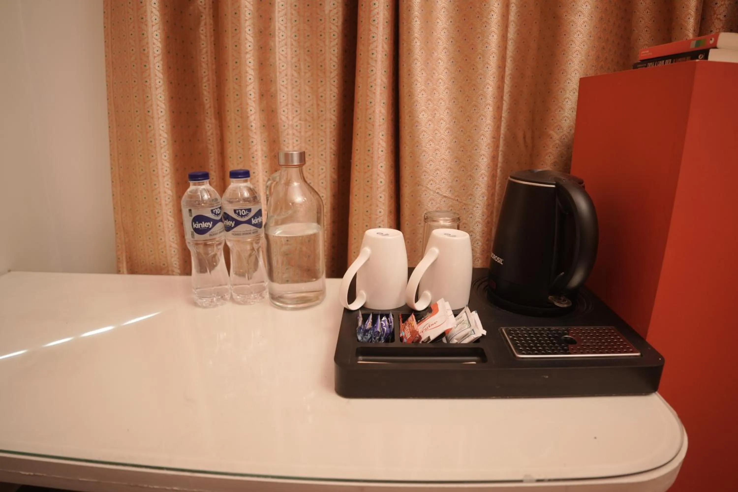 Coffee/tea facilities in Artistik Abode by Stay Banaras