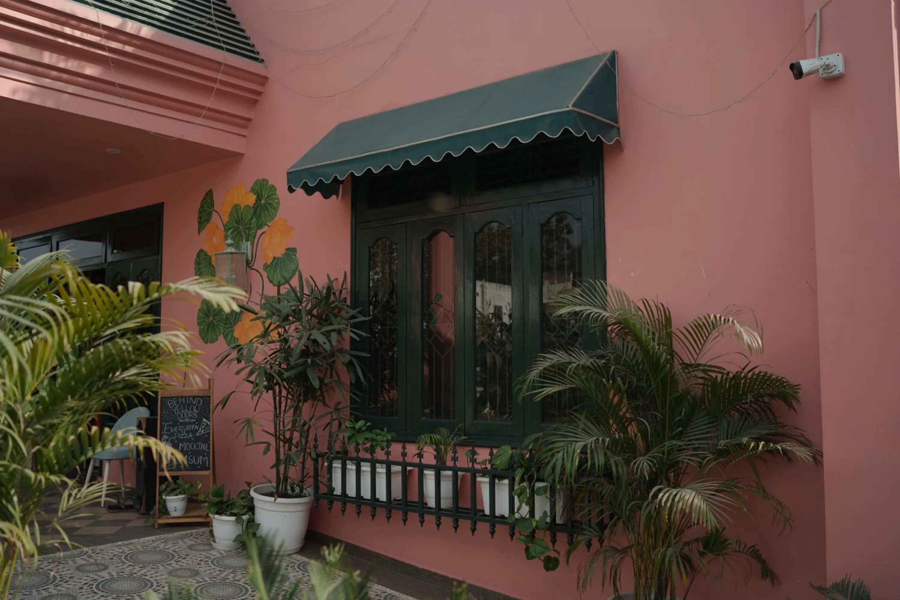 Garden in Artistik Abode by Stay Banaras