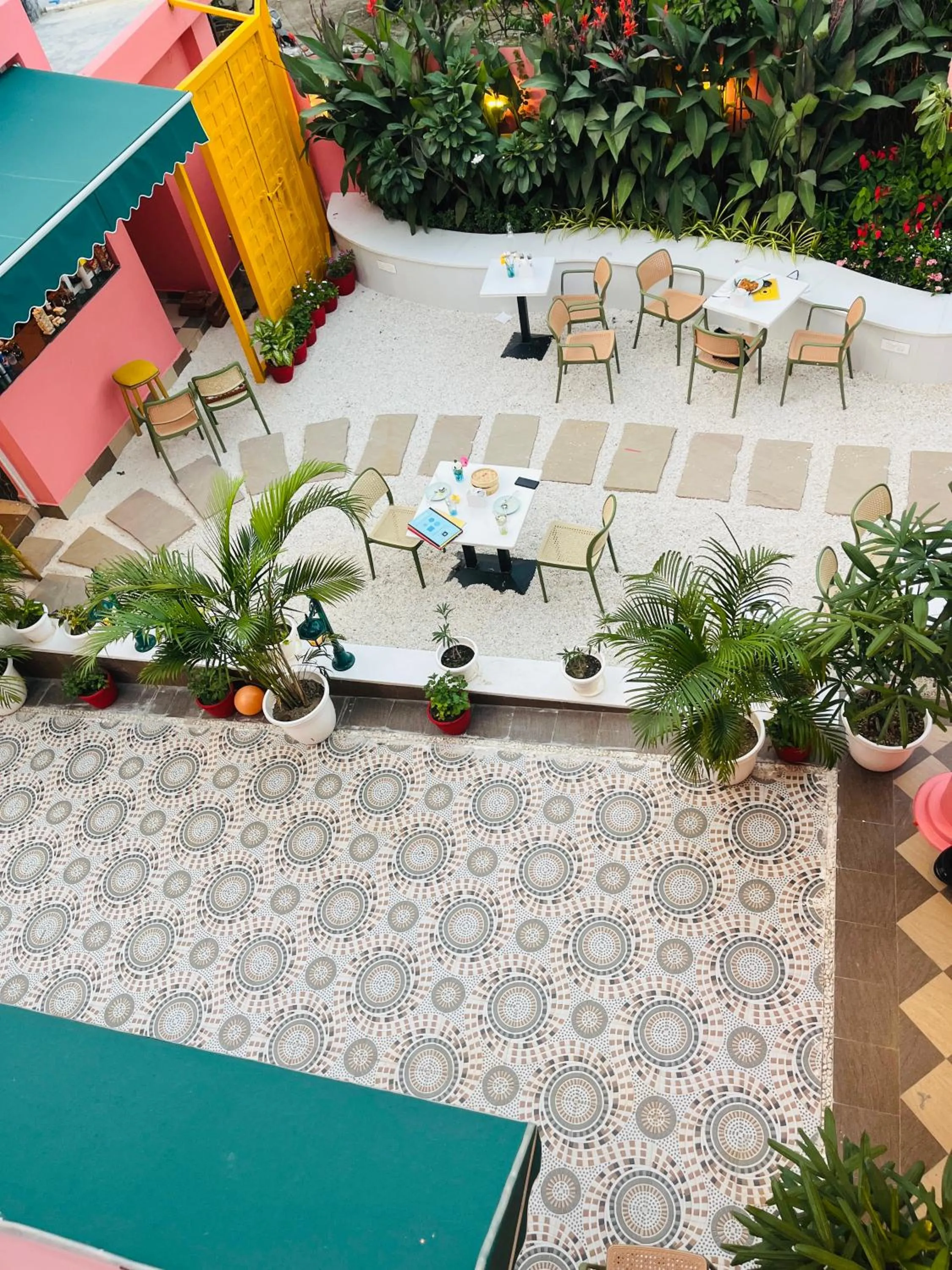 Restaurant/places to eat in Artistik Abode by Stay Banaras