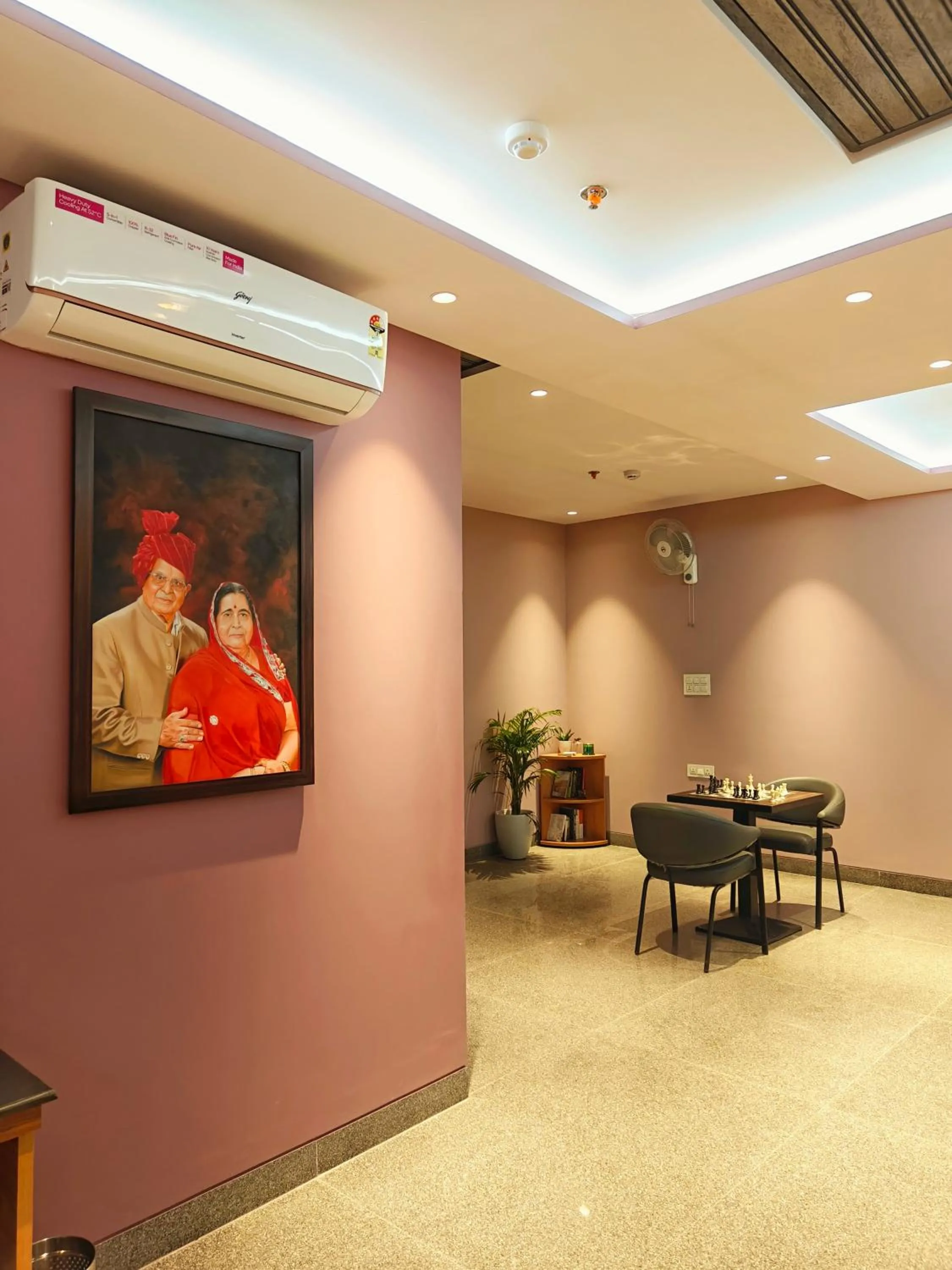 Restaurant/places to eat in Sagar Stays