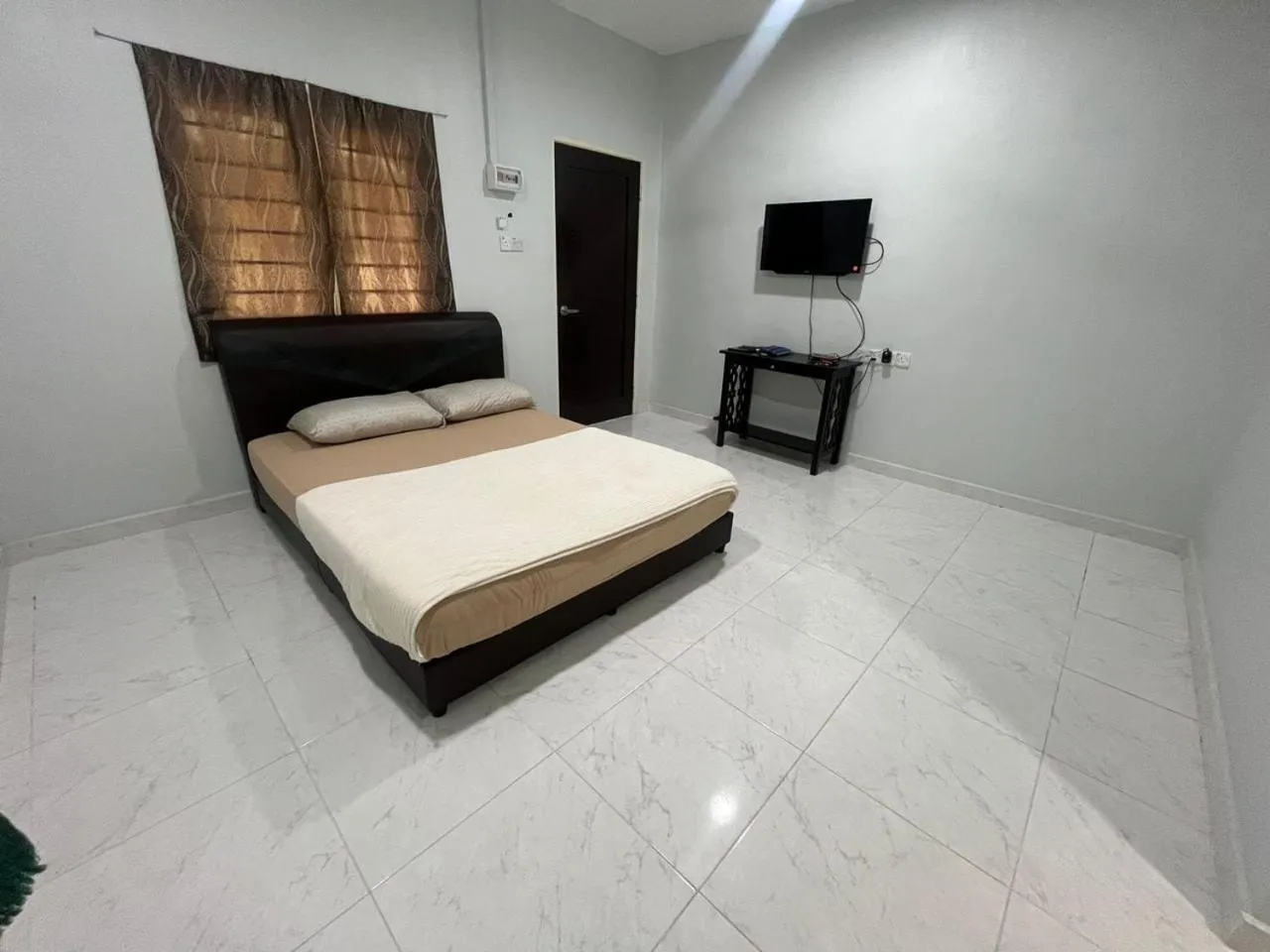 Bedroom, Bed in OYO 91220 D Inai Roomstay